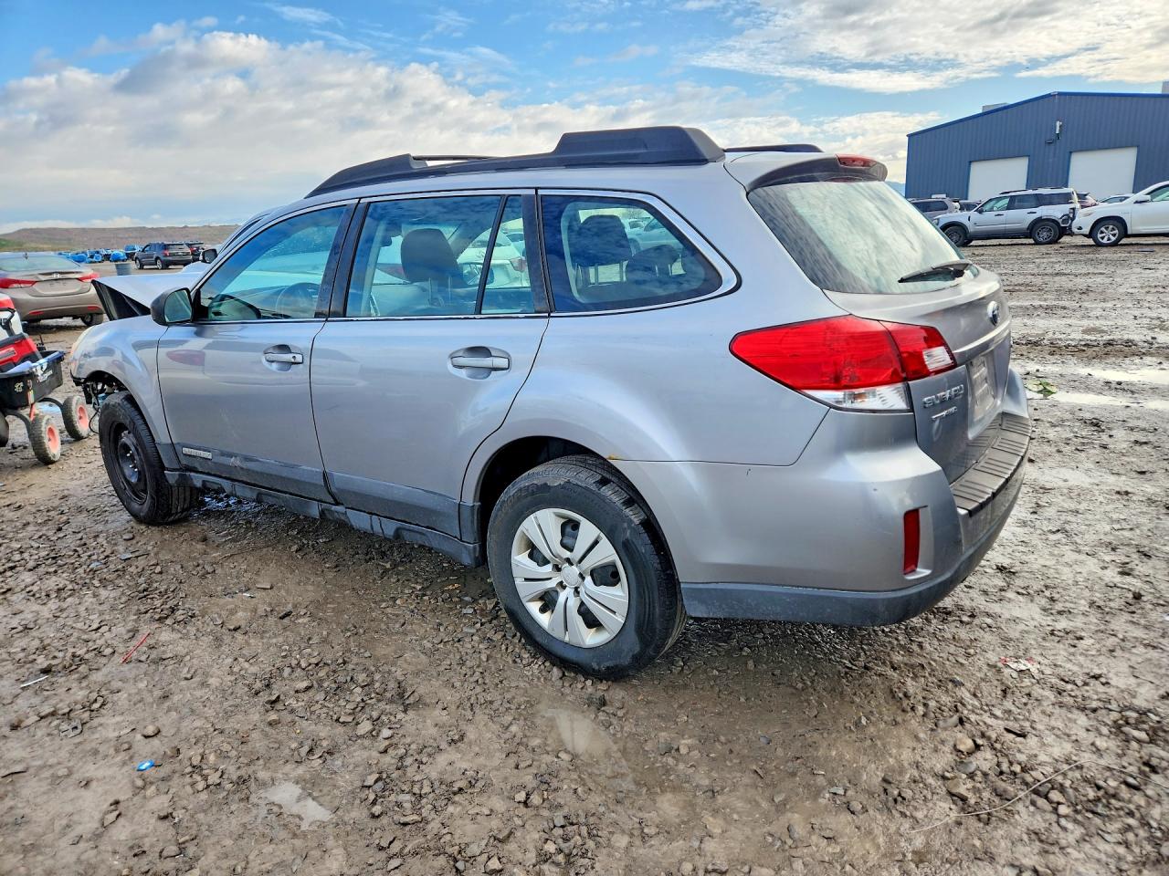 2010 Subaru Outback 2.5i Silver vin: 4S4BRBAC9A3368756