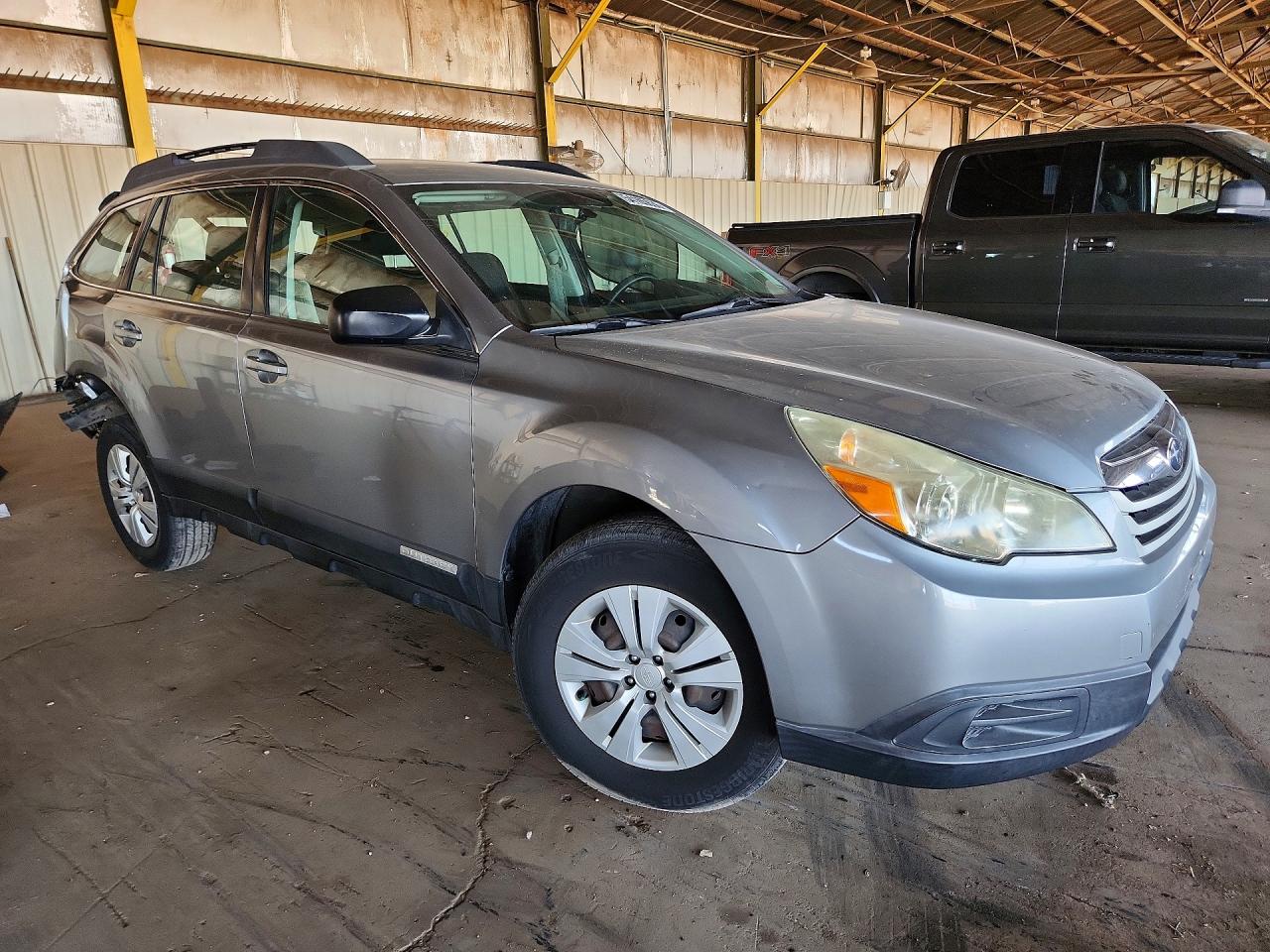 2011 Subaru Outback 2.5i Gray vin: 4S4BRBAC9B3318358
