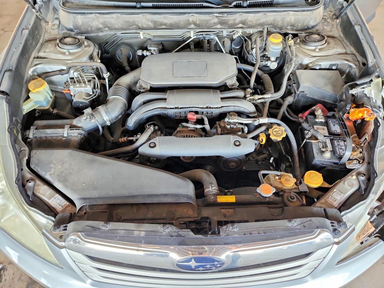 2011 Subaru Outback 2.5i Gray vin: 4S4BRBAC9B3318358