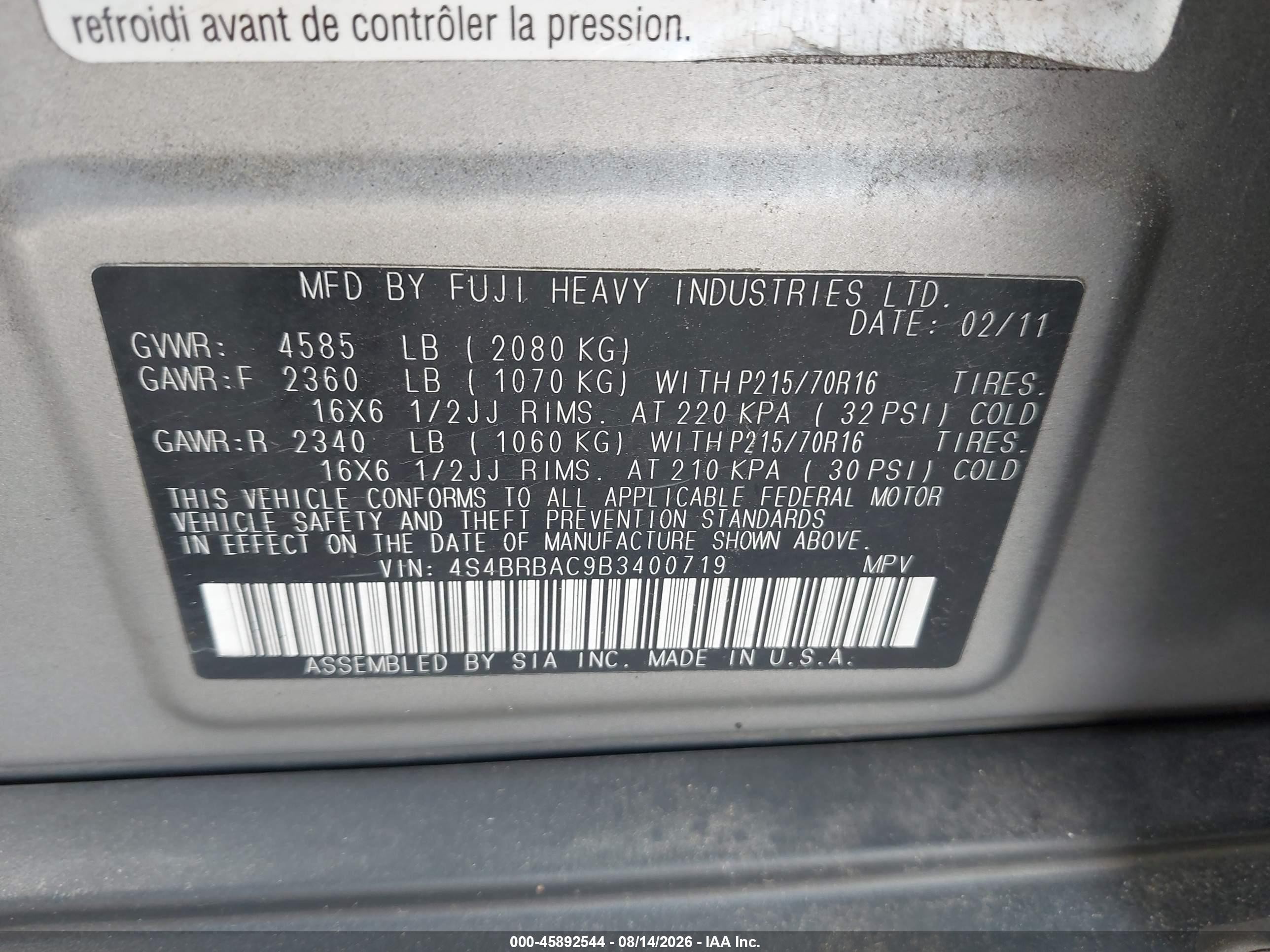 2011 Subaru Outback 2.5i Silver vin: 4S4BRBAC9B3400719