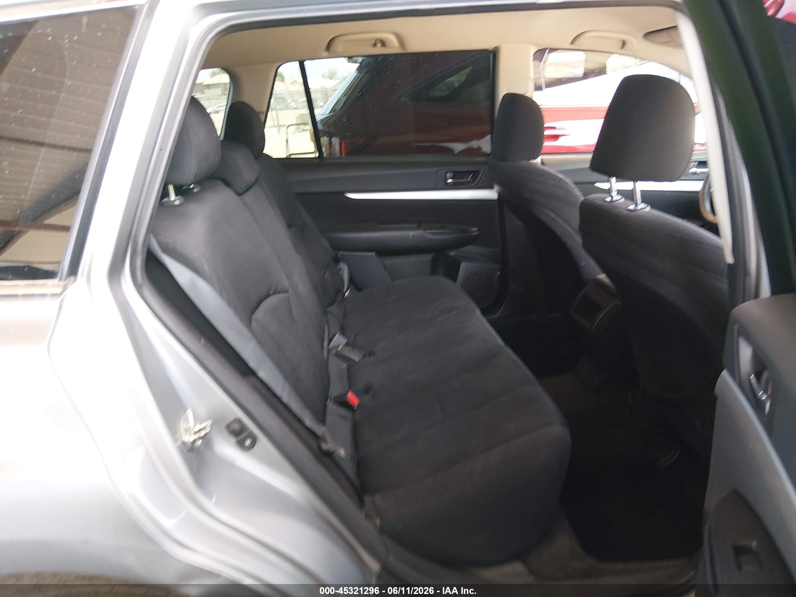 2011 Subaru Outback 2.5i Gray vin: 4S4BRBAC9B3419321