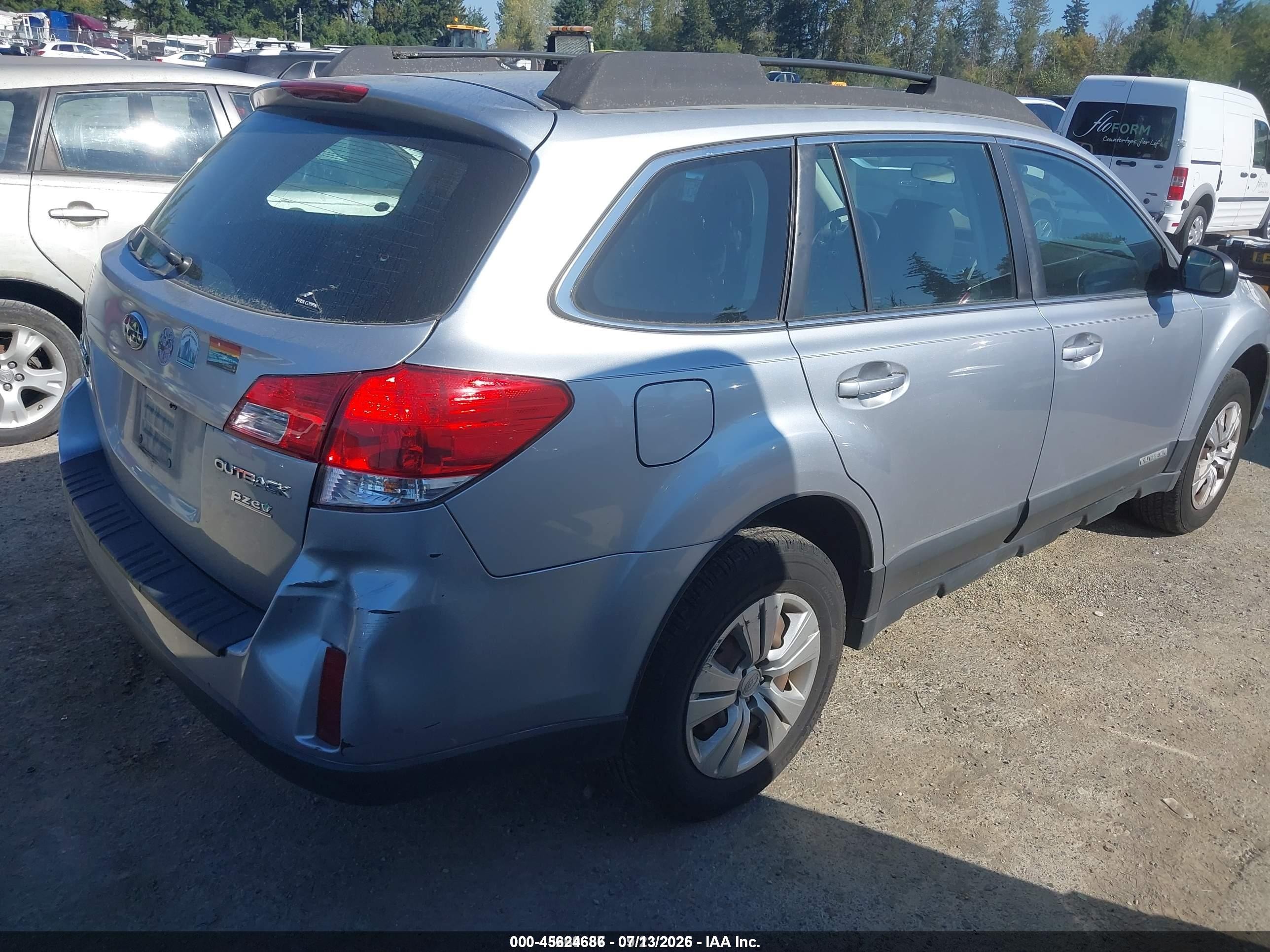 2012 Subaru Outback 2.5i Silver vin: 4S4BRBAC9C3284486