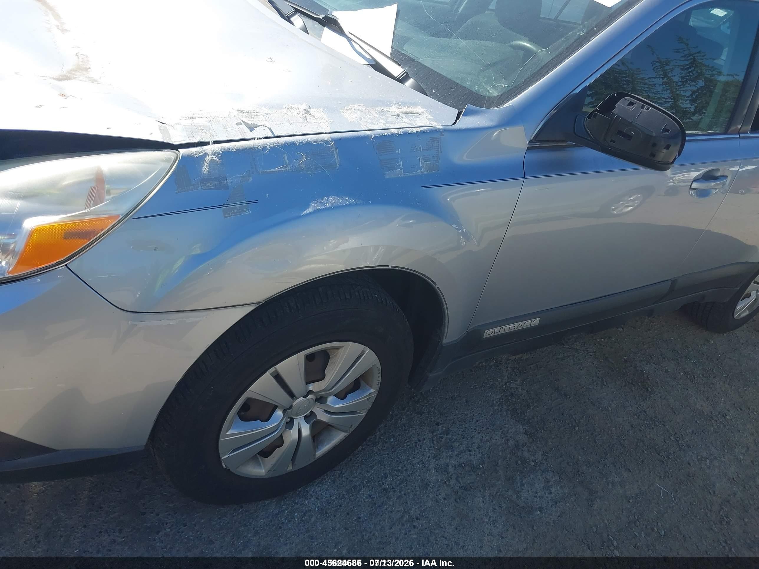 2012 Subaru Outback 2.5i Silver vin: 4S4BRBAC9C3284486