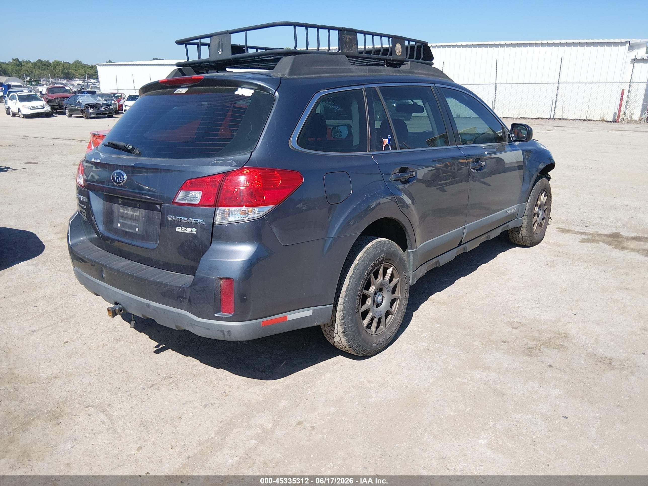 2014 Subaru Outback 2.5i Gray vin: 4S4BRBAC9E1226117