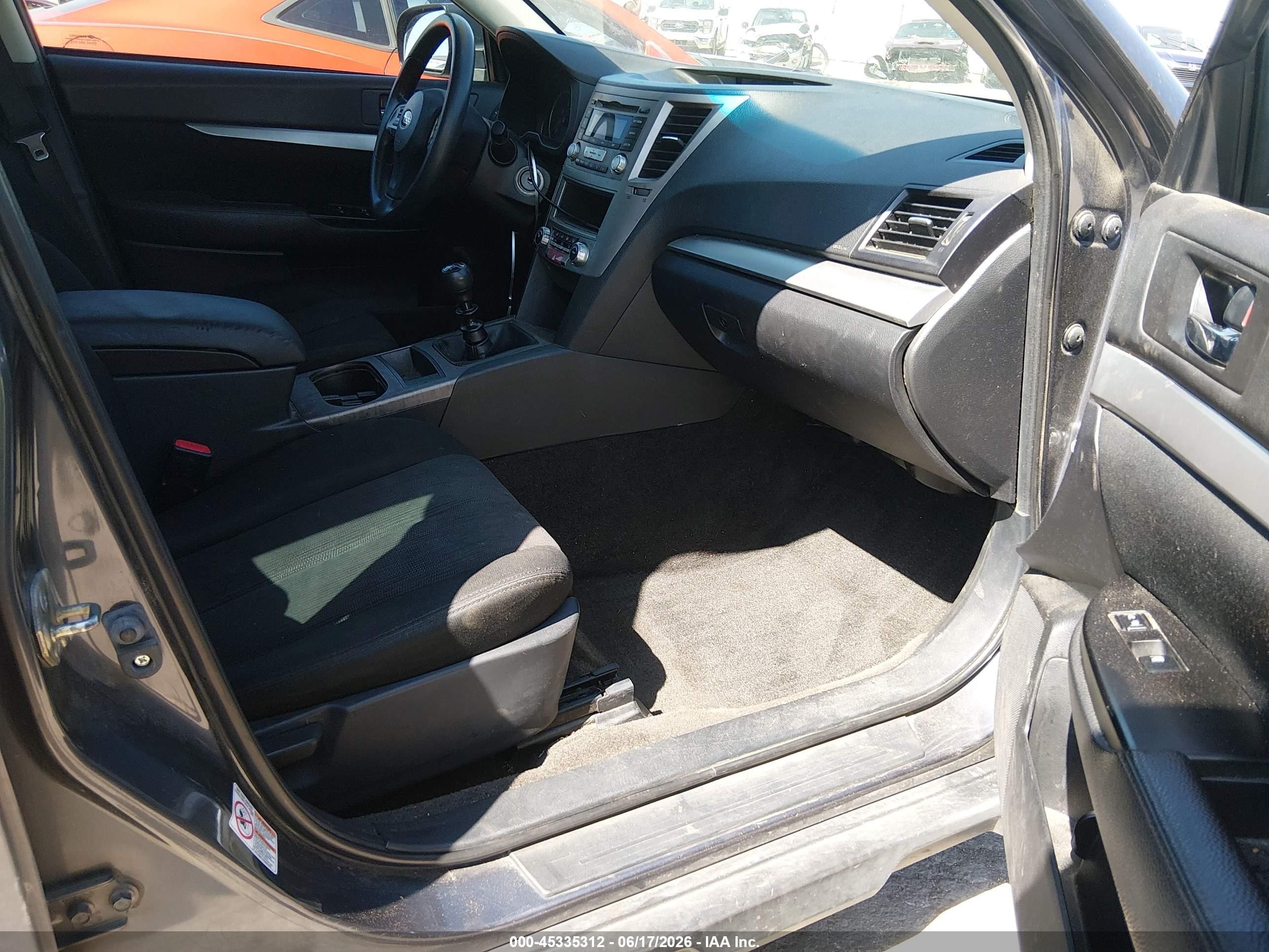 2014 Subaru Outback 2.5i Gray vin: 4S4BRBAC9E1226117