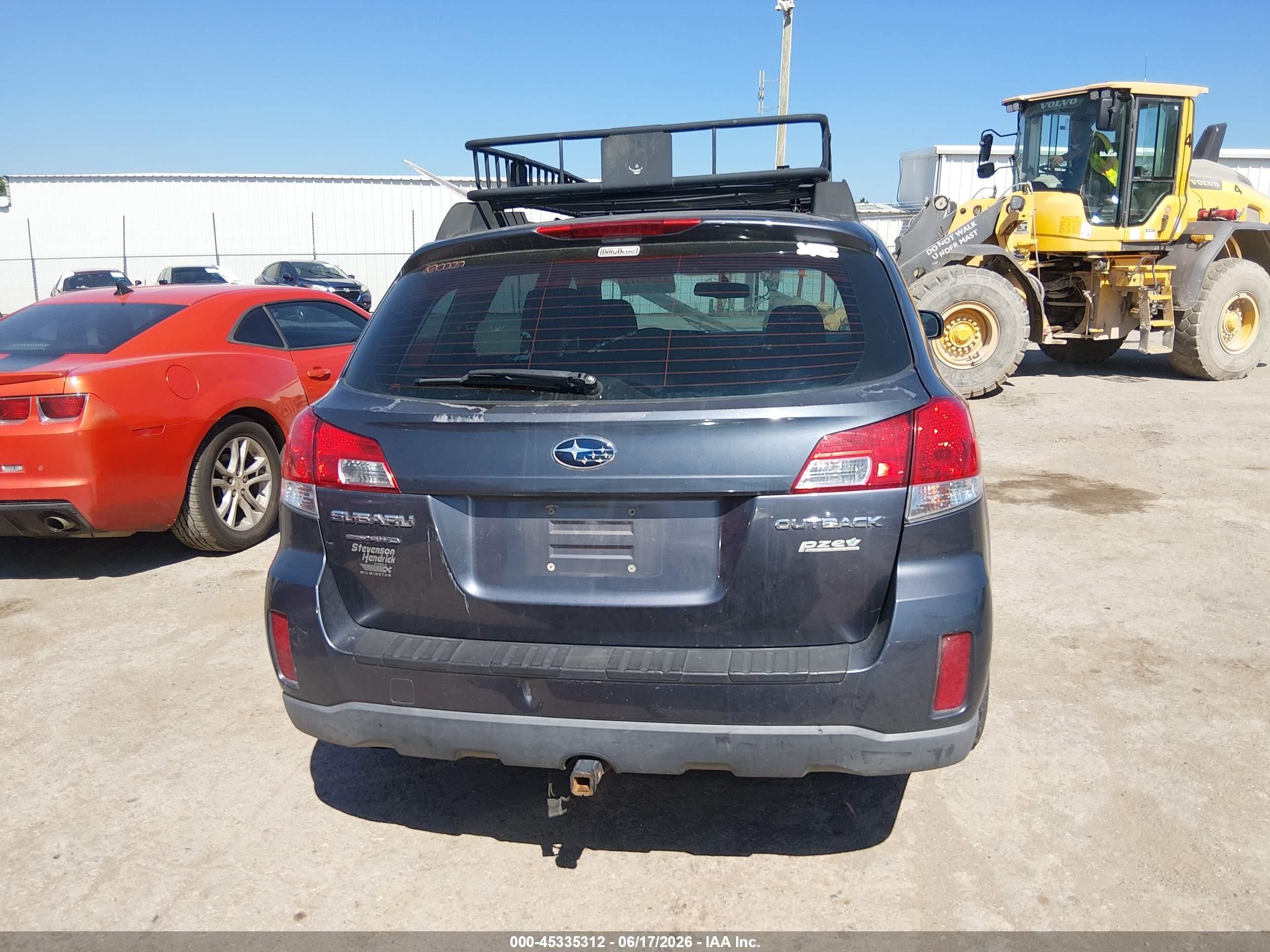2014 Subaru Outback 2.5i Gray vin: 4S4BRBAC9E1226117