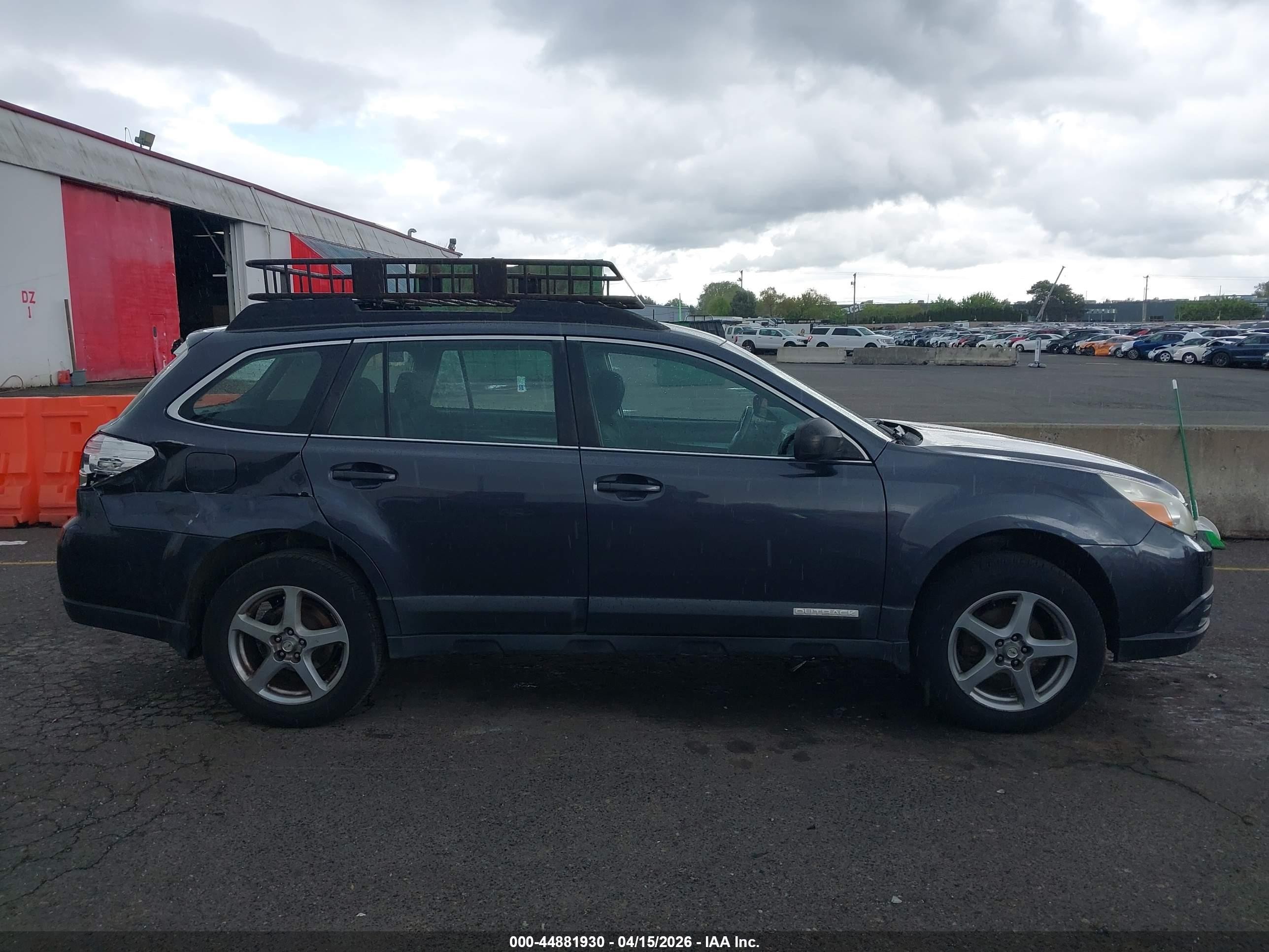 2011 Subaru Outback 2.5i Gray vin: 4S4BRBACXB3409204