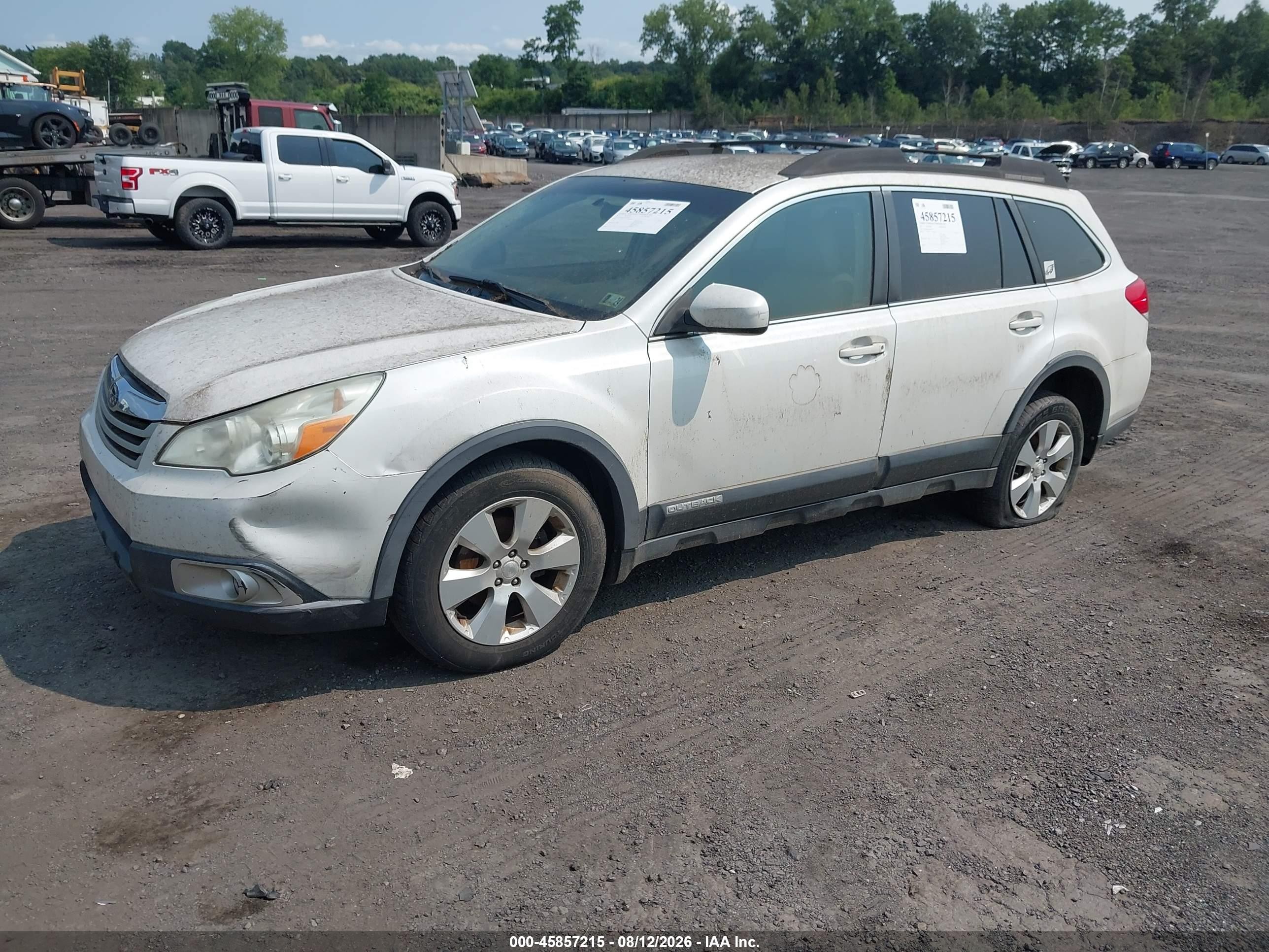2011 Subaru Outback 2.5i Premium White vin: 4S4BRBBC1B3408943