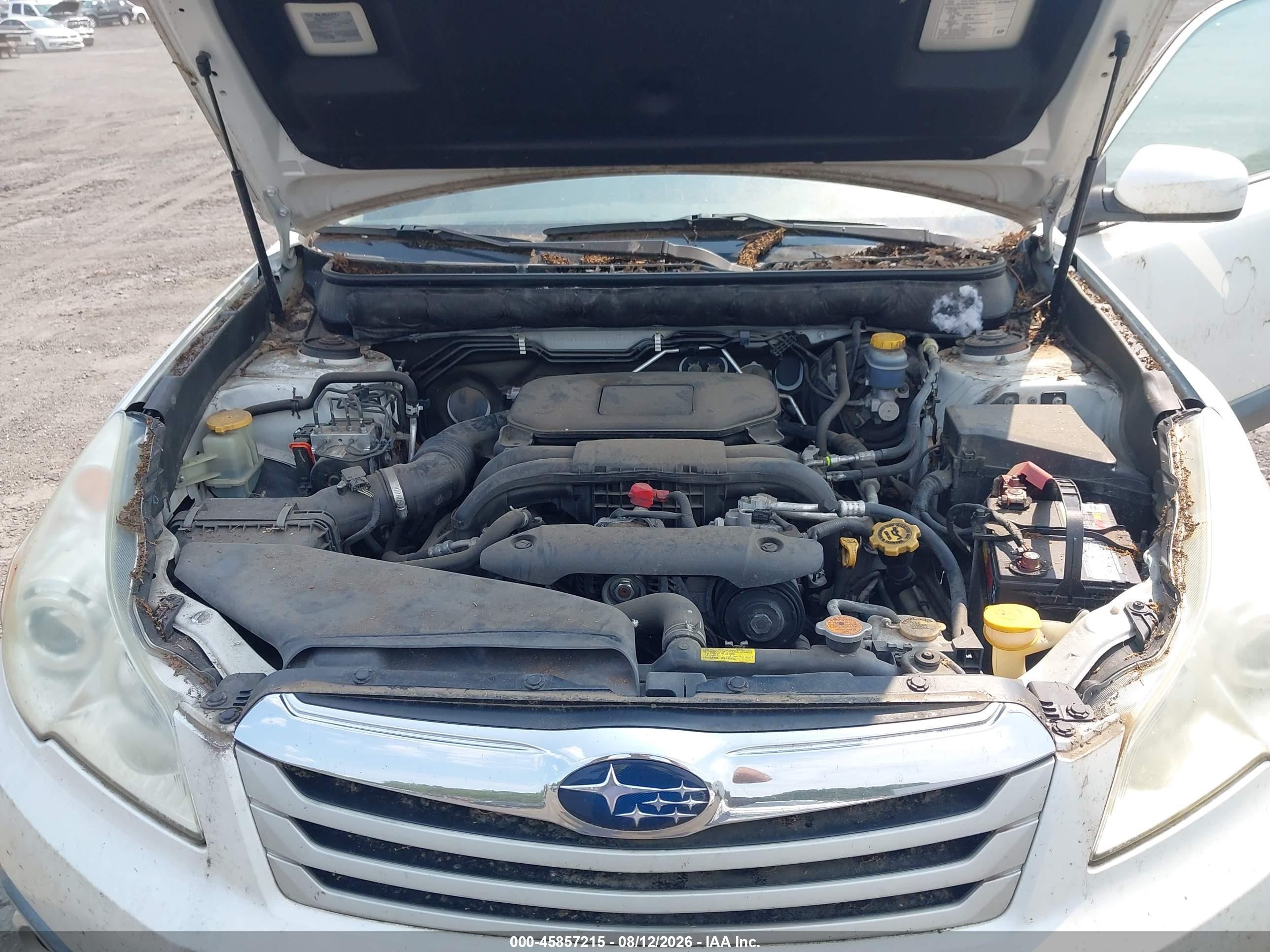 2011 Subaru Outback 2.5i Premium White vin: 4S4BRBBC1B3408943