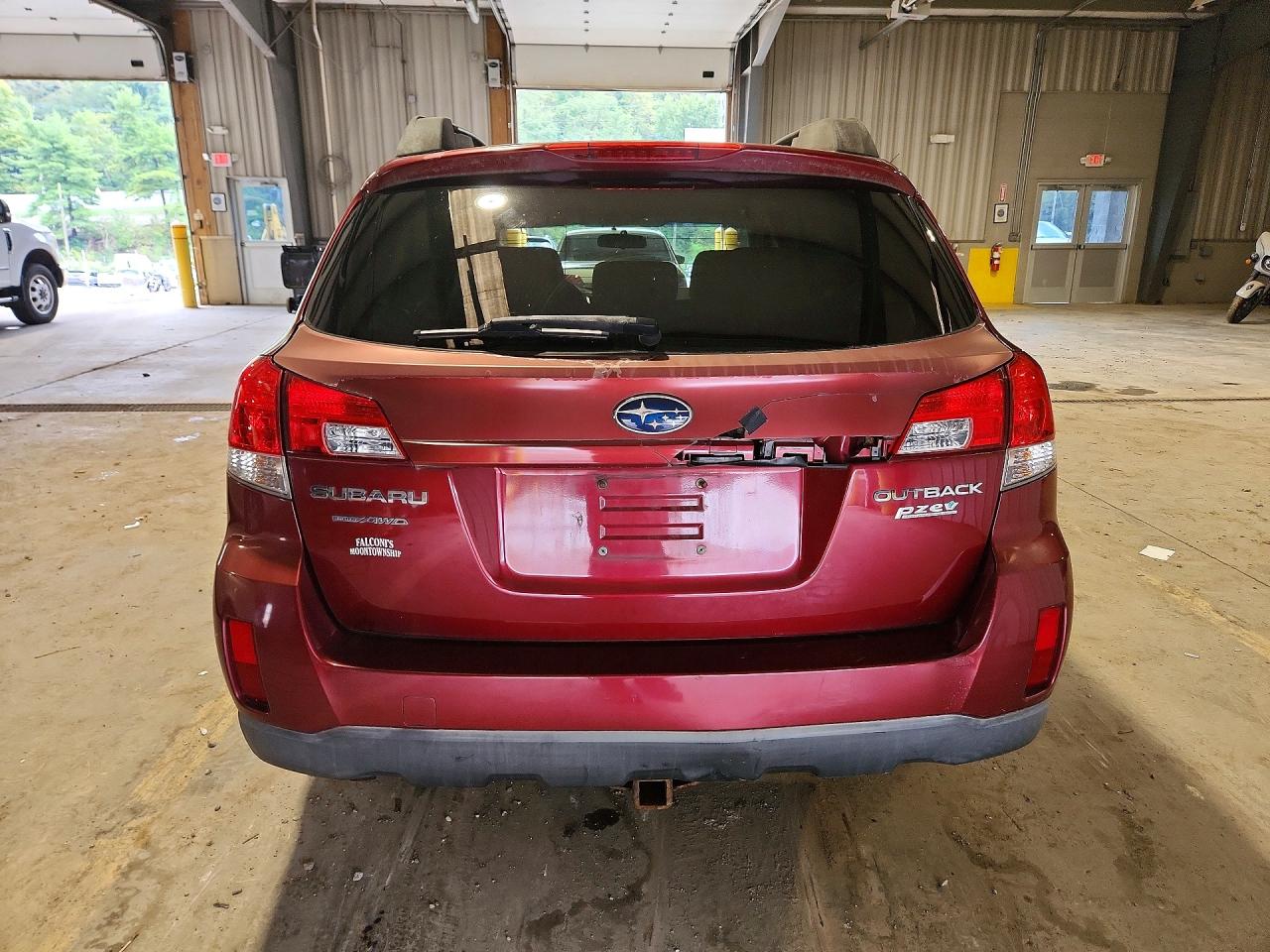 2011 Subaru Outback 2.5i Premium Maroon vin: 4S4BRBBC3B3316281