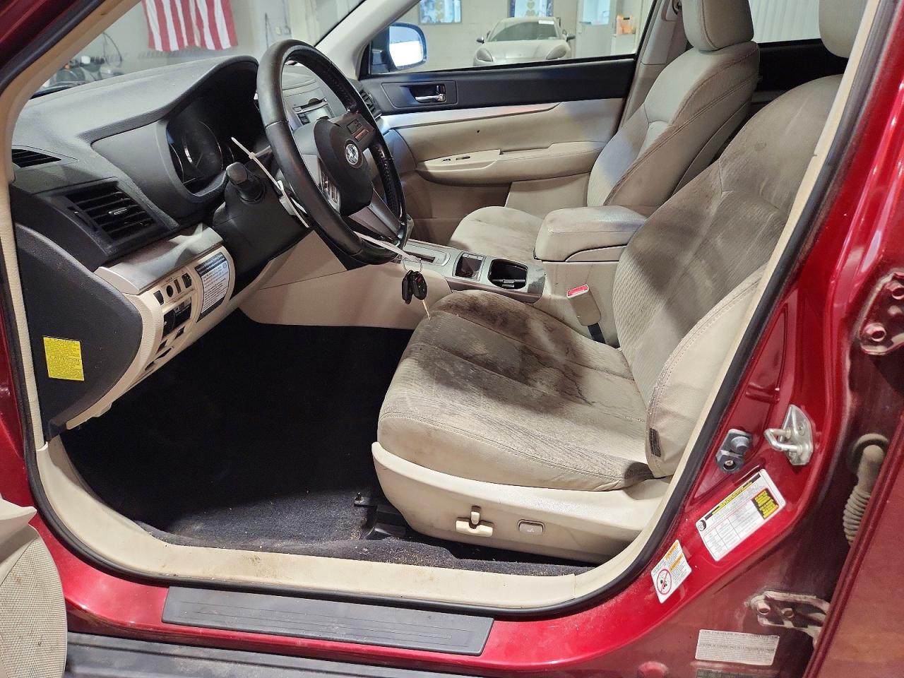 2011 Subaru Outback 2.5i Premium Maroon vin: 4S4BRBBC3B3316281