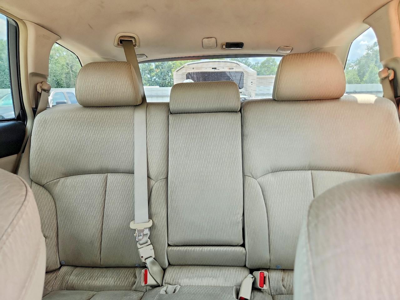 2011 Subaru Outback 2.5i Premium White vin: 4S4BRBBC3B3446903