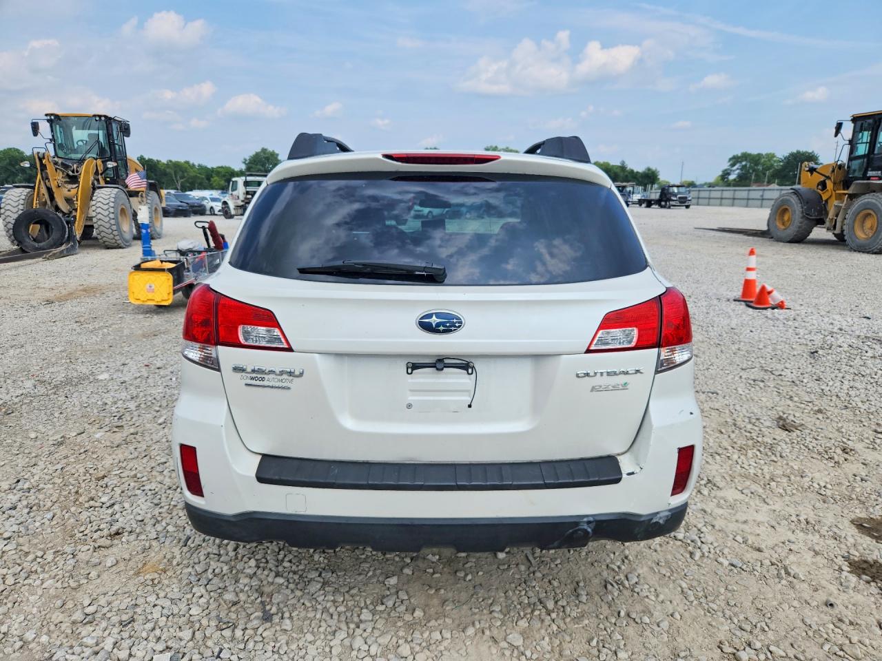 2012 Subaru Outback 2.5i Premium Белый vin: 4S4BRBBC4C3253306