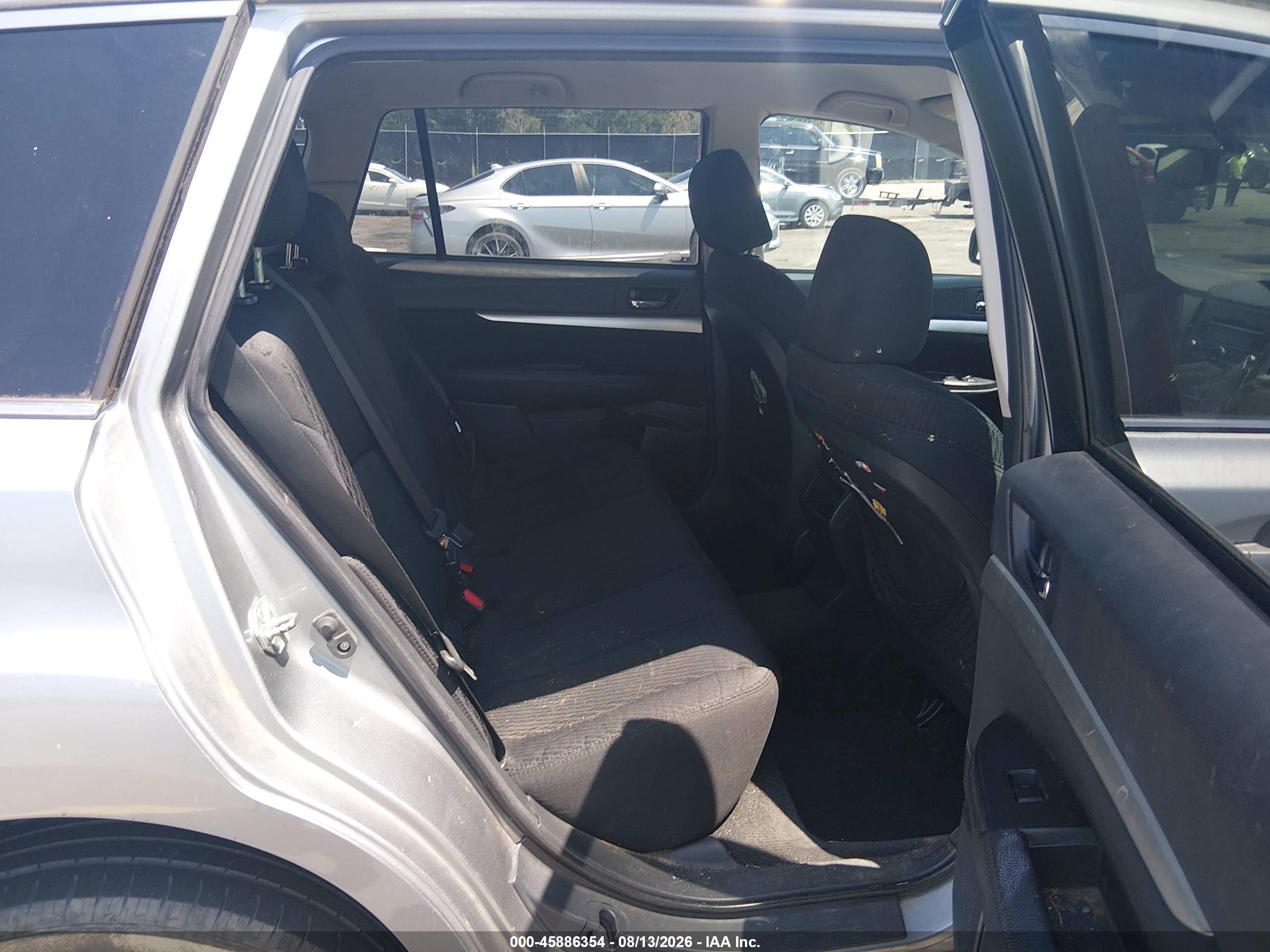 2010 Subaru Outback 2.5i Premium Silver vin: 4S4BRBBC6A3376814