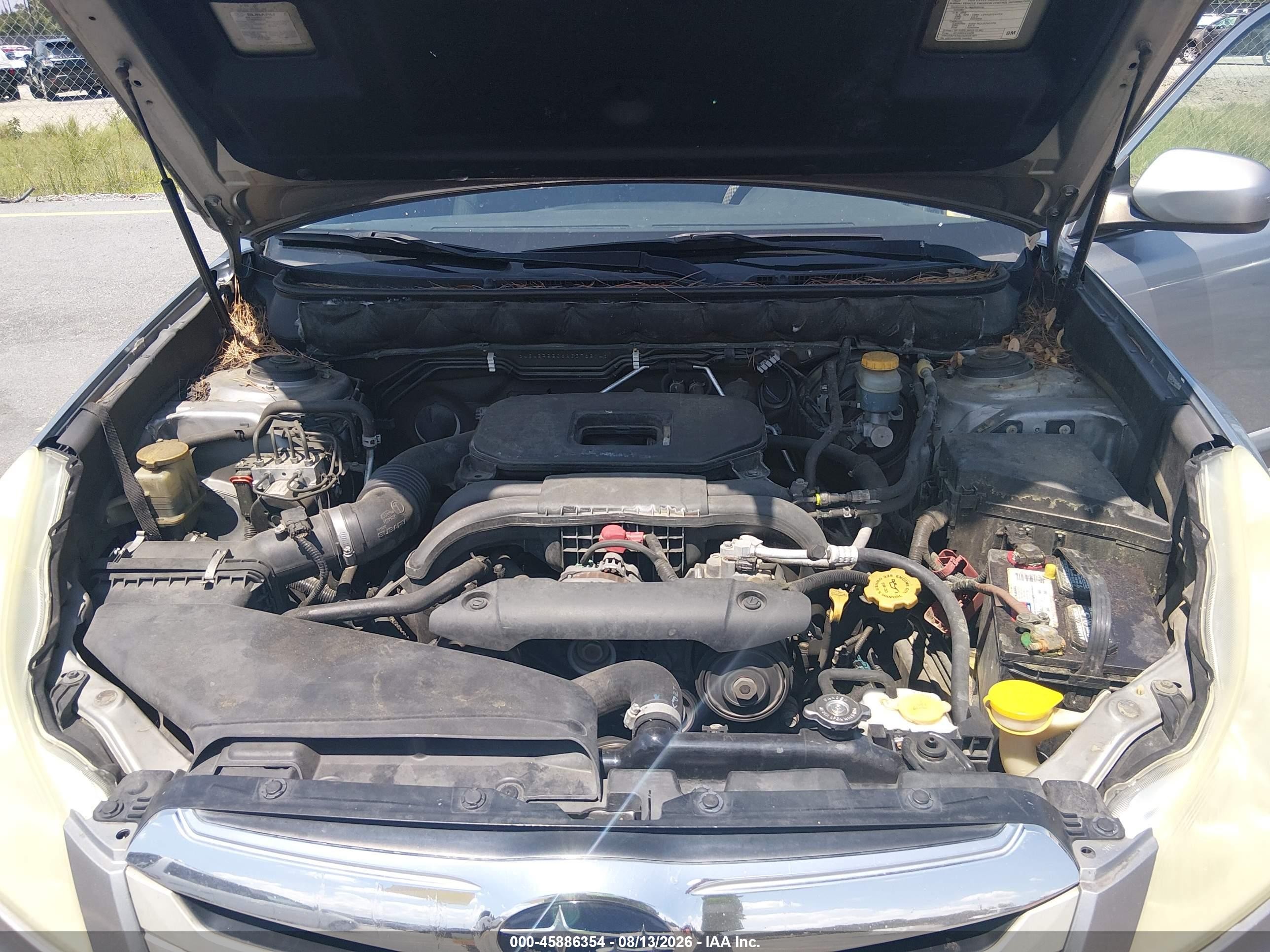 2010 Subaru Outback 2.5i Premium Silver vin: 4S4BRBBC6A3376814