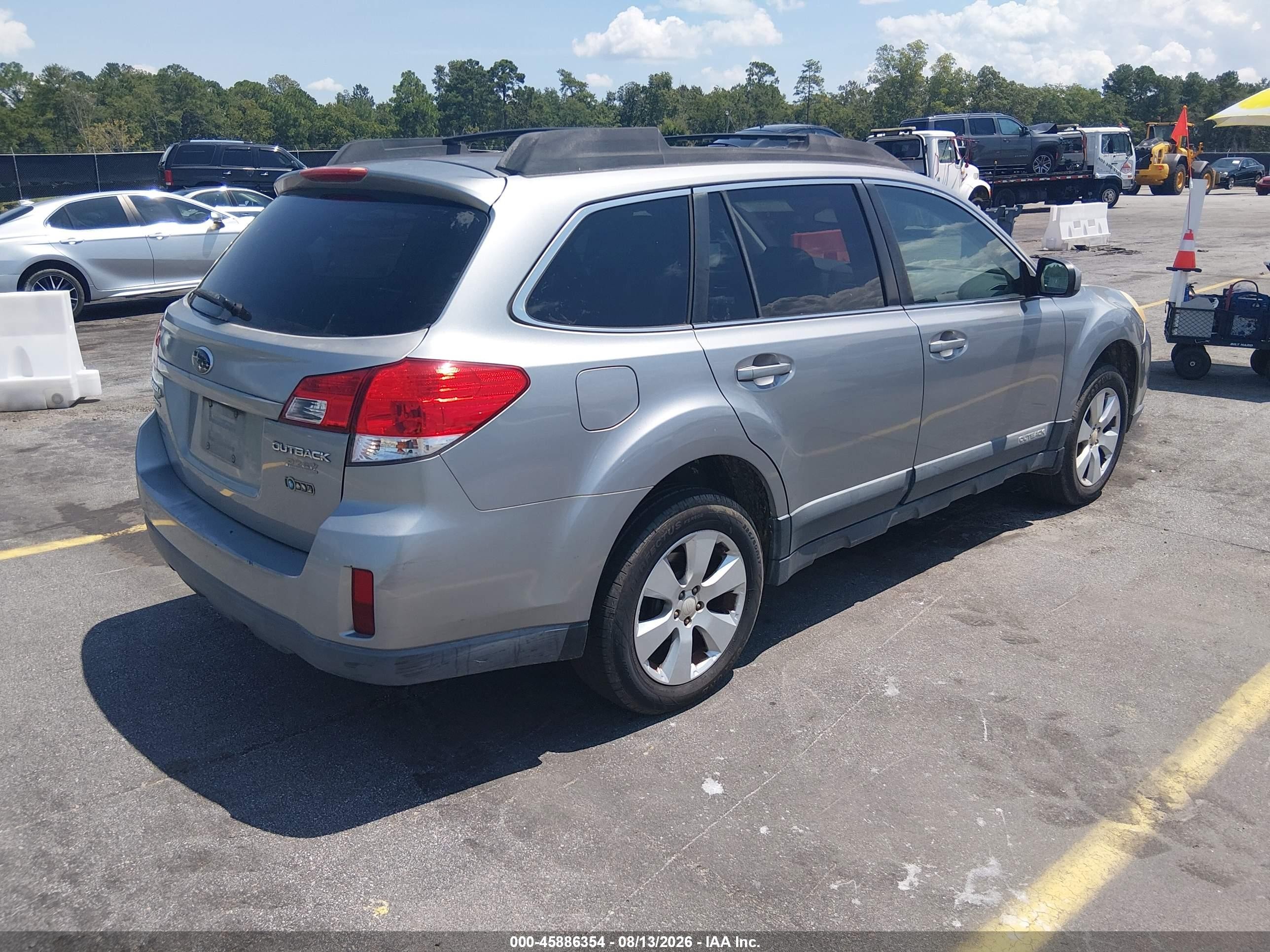 2010 Subaru Outback 2.5i Premium Silver vin: 4S4BRBBC6A3376814