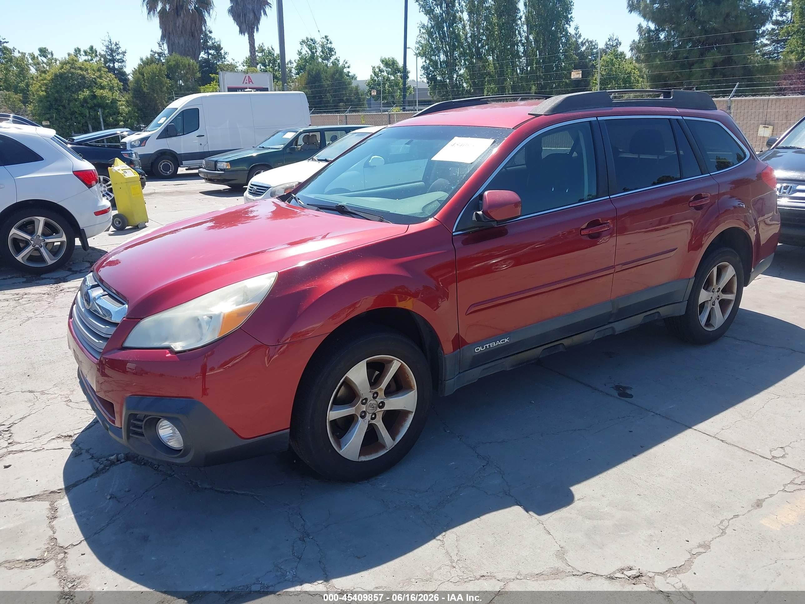 2013 Subaru Outback 2.5i Premium Red vin: 4S4BRBBC6D3267936
