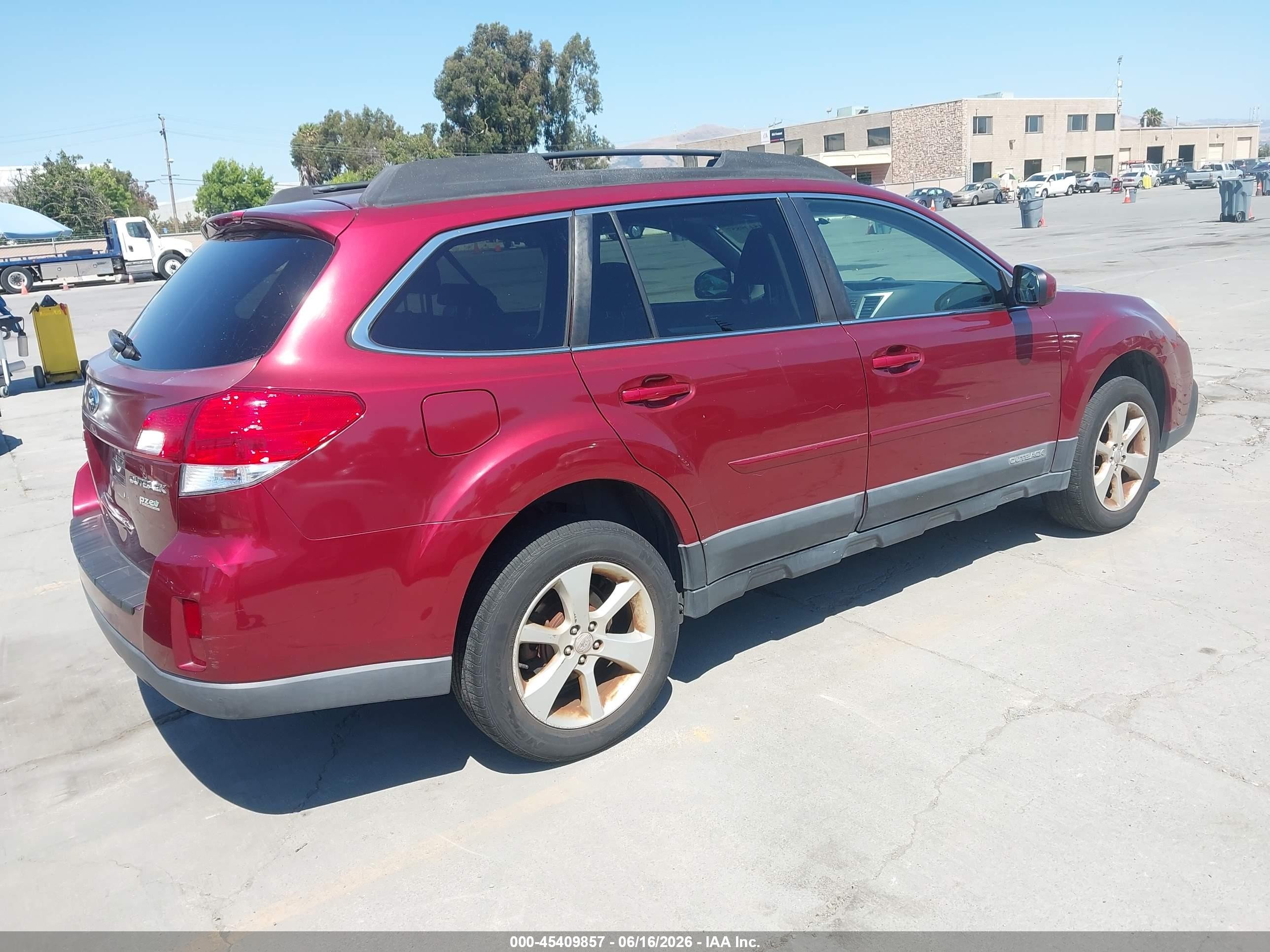 2013 Subaru Outback 2.5i Premium Red vin: 4S4BRBBC6D3267936