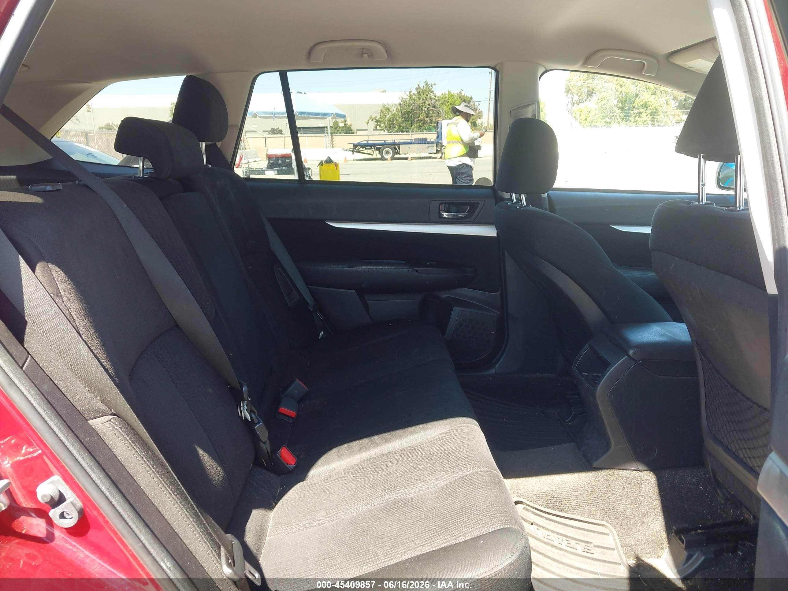 2013 Subaru Outback 2.5i Premium Red vin: 4S4BRBBC6D3267936