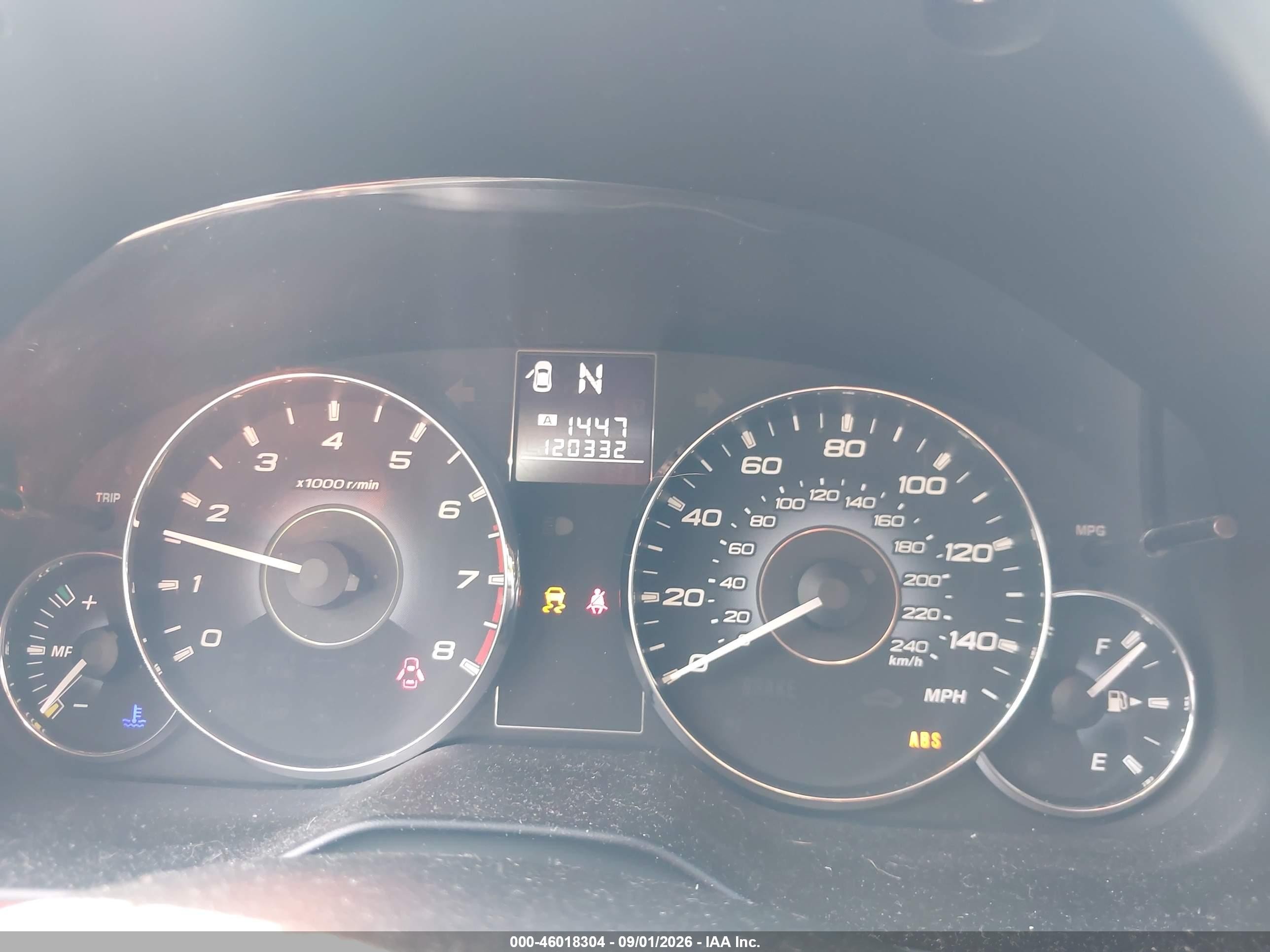 2010 Subaru Outback 2.5i Premium Silver vin: 4S4BRBBC7A3331543