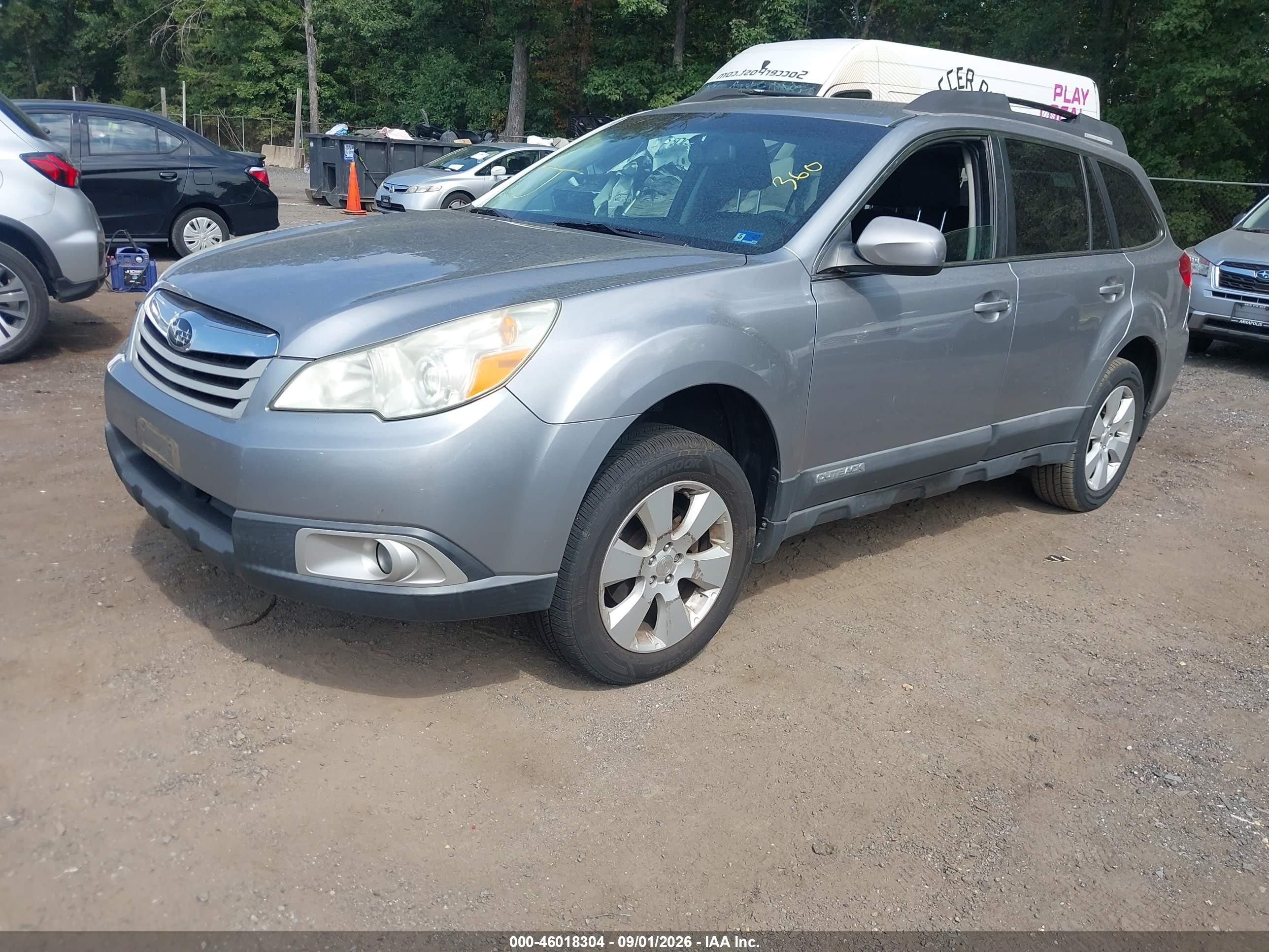2010 Subaru Outback 2.5i Premium Silver vin: 4S4BRBBC7A3331543