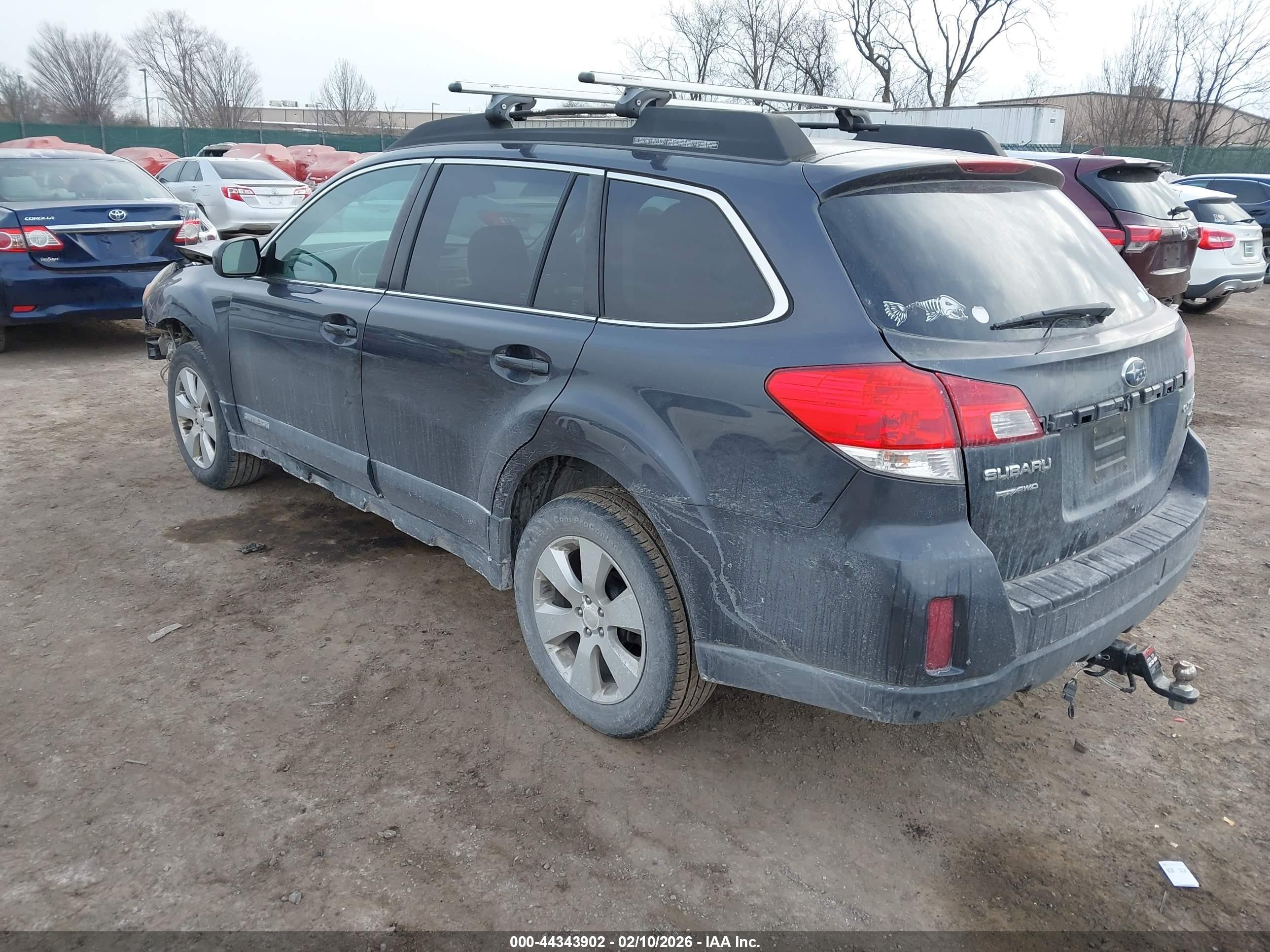 2010 Subaru Outback 2.5i Premium Gray vin: 4S4BRBCC0A3318082