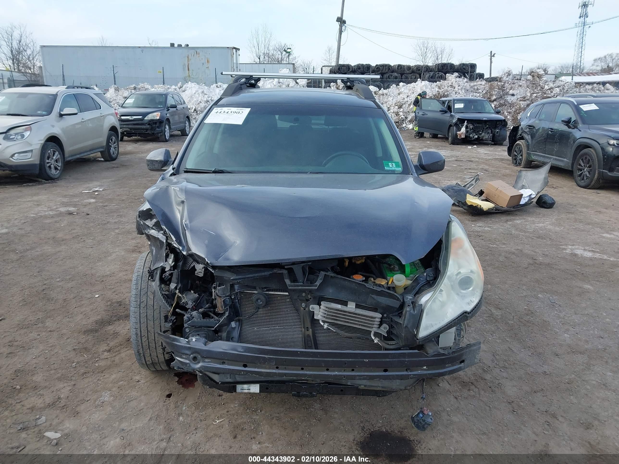 2010 Subaru Outback 2.5i Premium Gray vin: 4S4BRBCC0A3318082