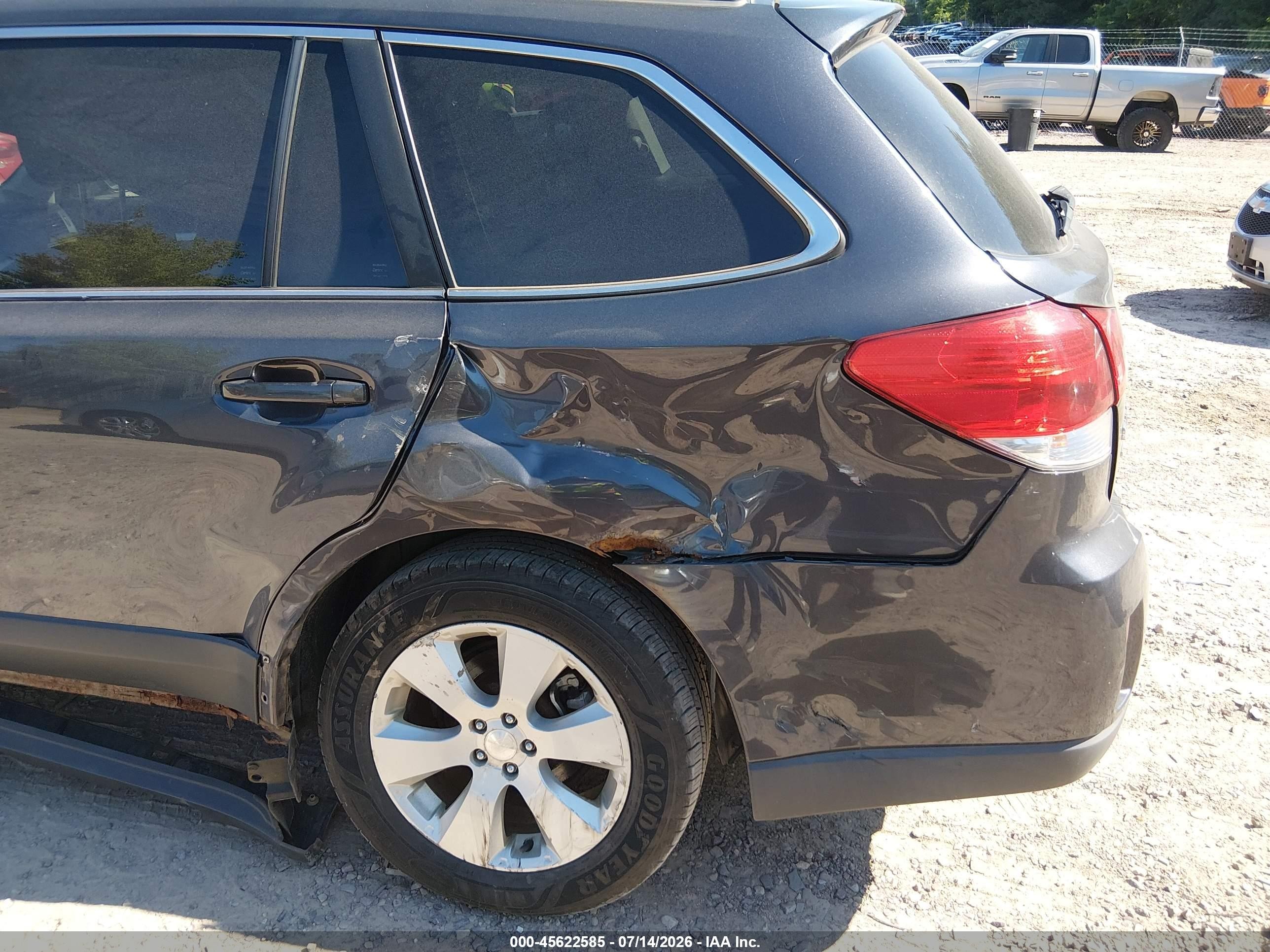 2010 Subaru Outback 2.5i Premium Gray vin: 4S4BRBCC0A3342107