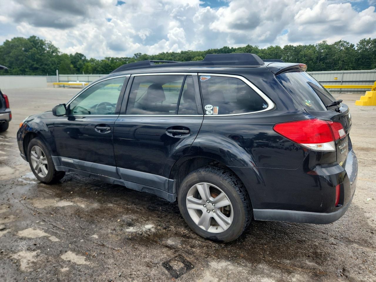 2010 Subaru Outback 2.5i Premium Black vin: 4S4BRBCC0A3358243