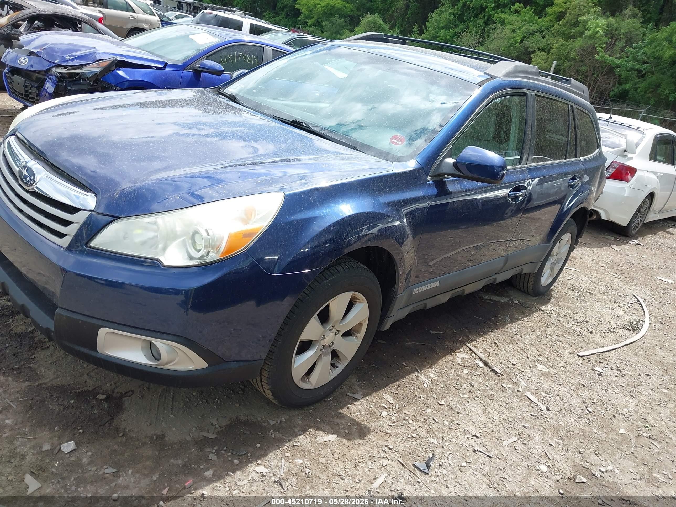 2010 Subaru Outback 2.5i Premium Blue vin: 4S4BRBCC0A3372188