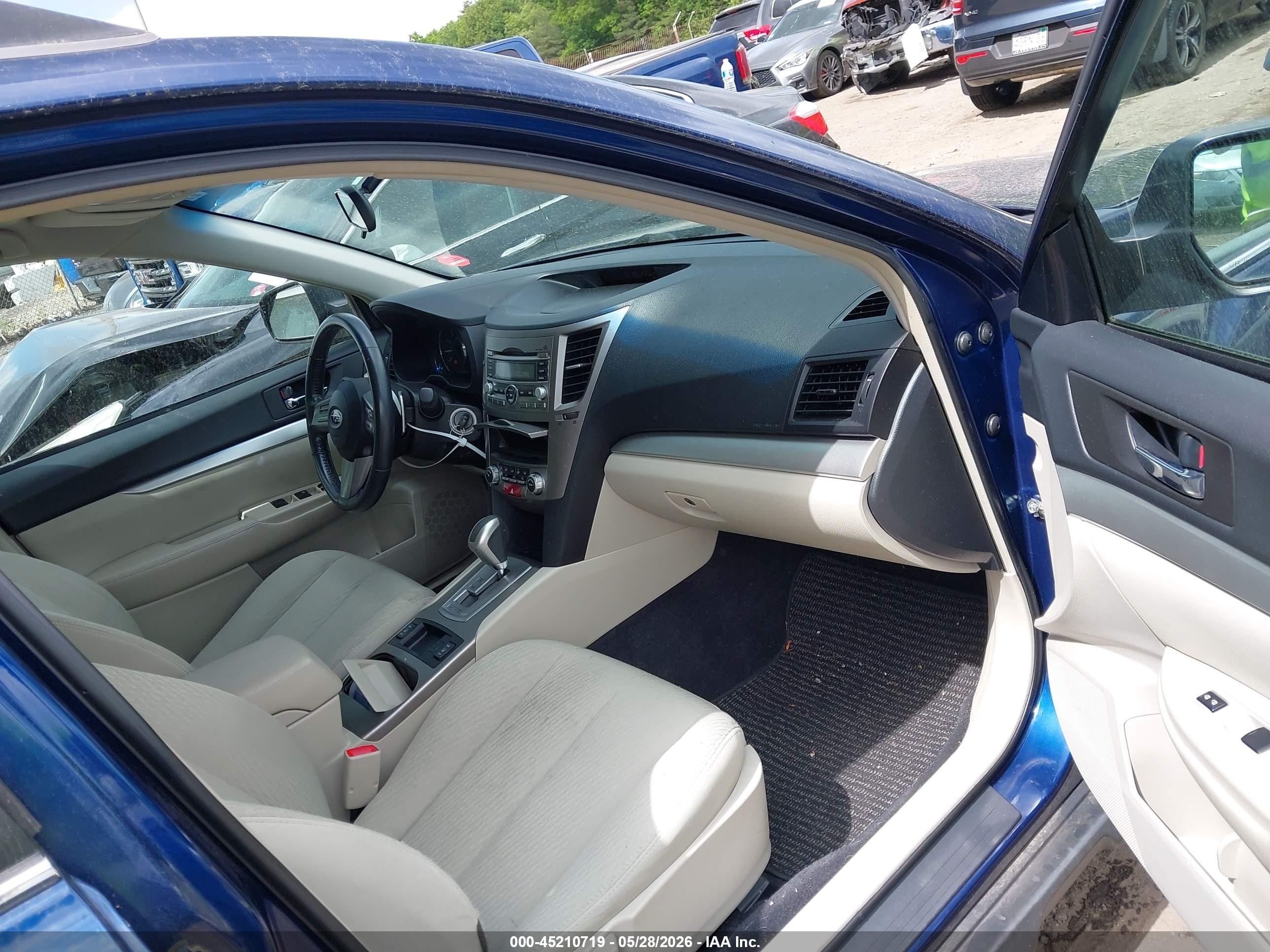 2010 Subaru Outback 2.5i Premium Blue vin: 4S4BRBCC0A3372188