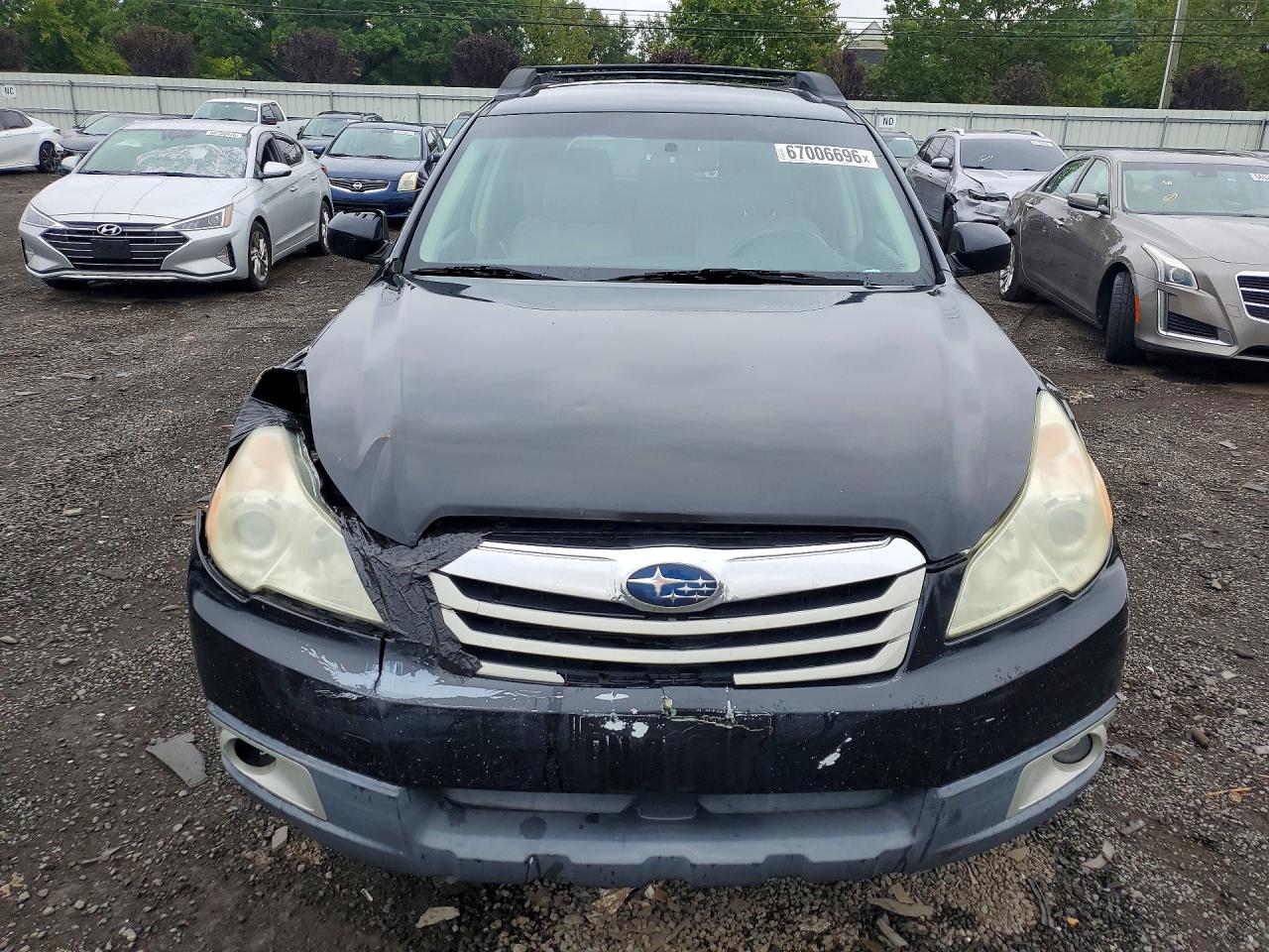 2011 Subaru Outback 2.5i Premium Black vin: 4S4BRBCC0B3419205