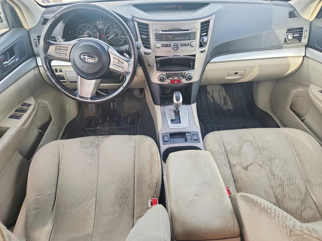 2011 Subaru Outback 2.5i Premium White vin: 4S4BRBCC0B3426669