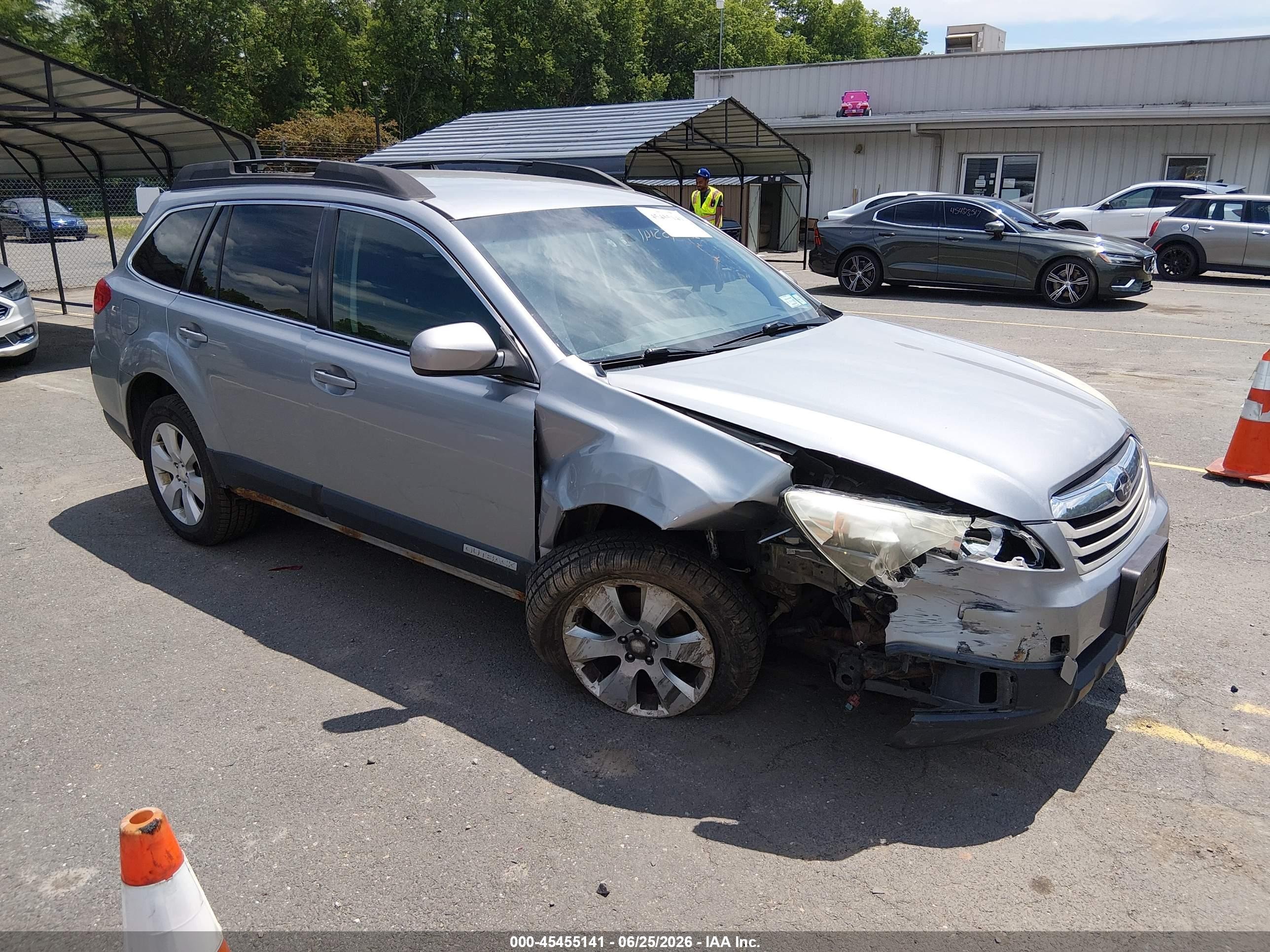 2011 Subaru Outback 2.5i Premium Gray vin: 4S4BRBCC0B3433007