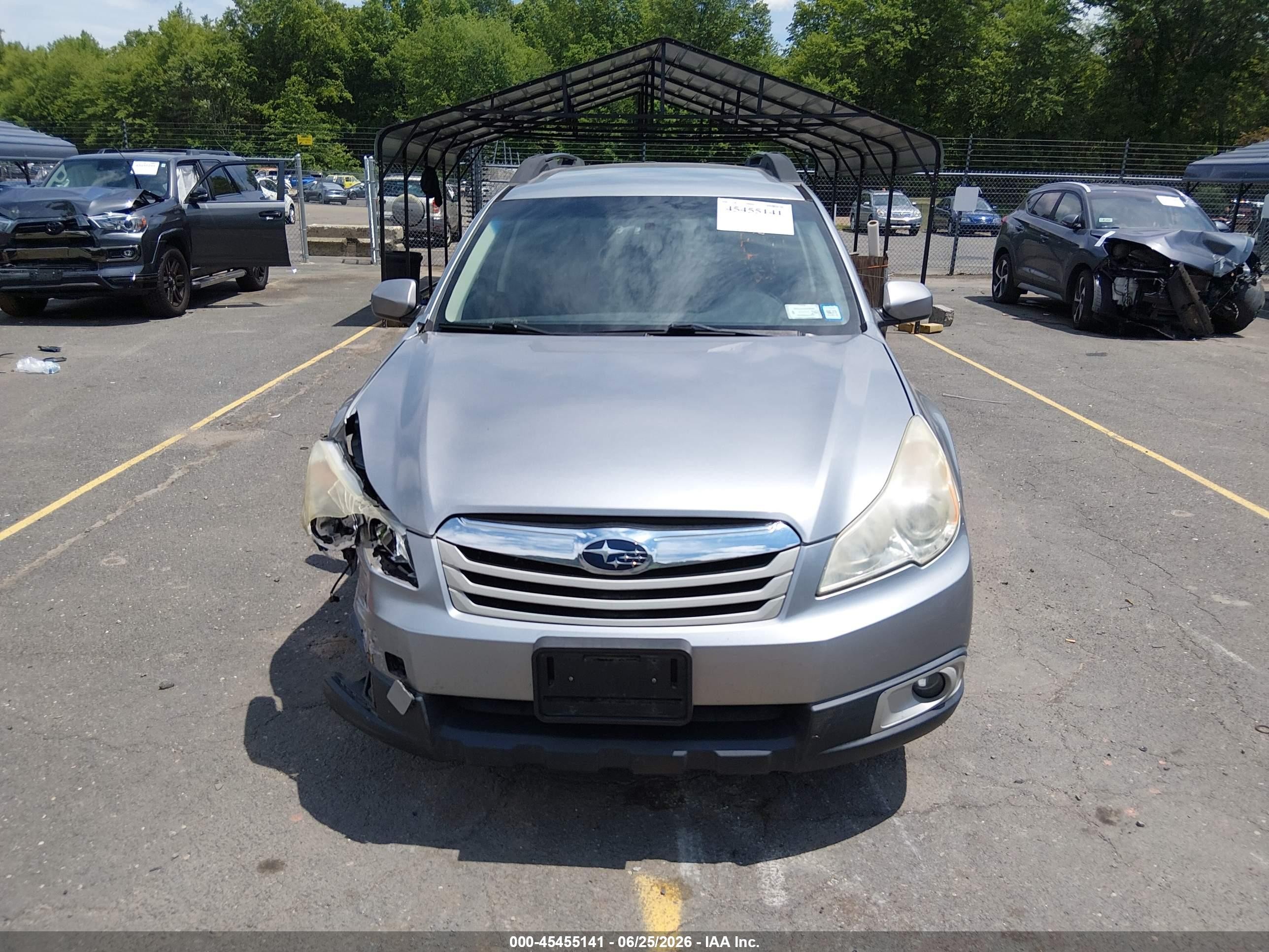 2011 Subaru Outback 2.5i Premium Gray vin: 4S4BRBCC0B3433007