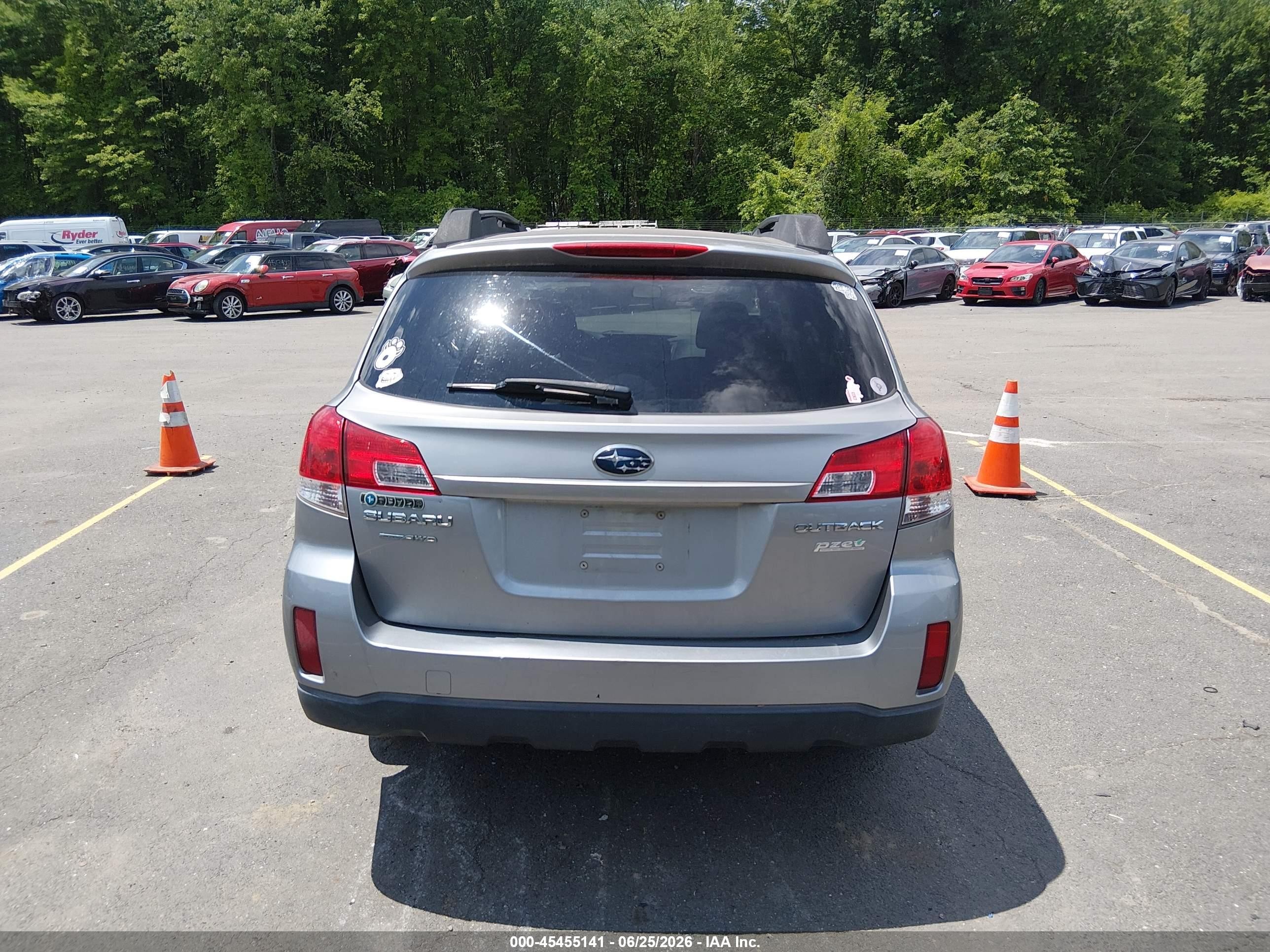 2011 Subaru Outback 2.5i Premium Gray vin: 4S4BRBCC0B3433007