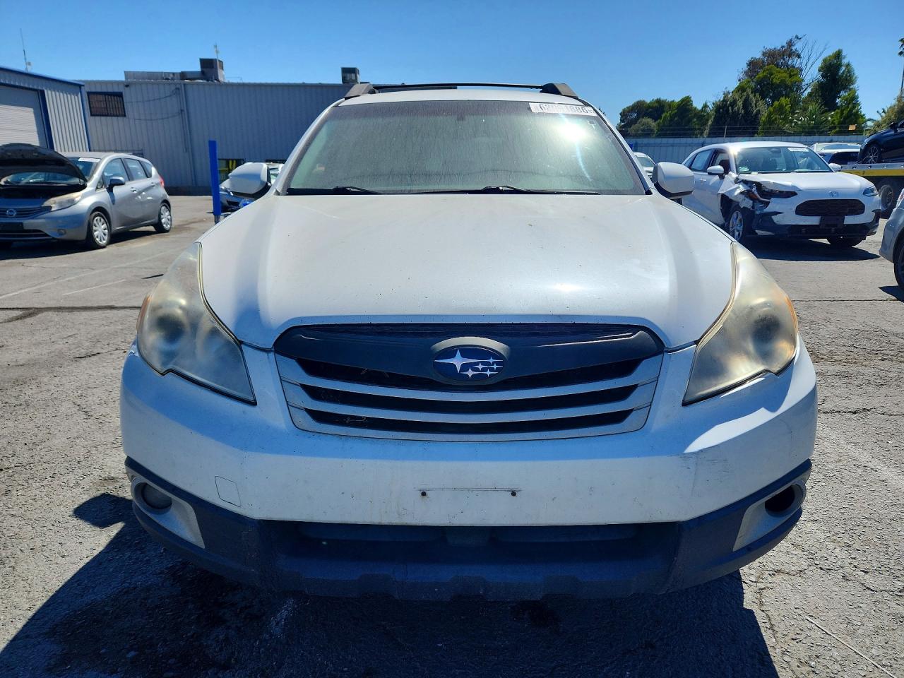 2012 Subaru Outback 2.5i Premium White vin: 4S4BRBCC0C3209513