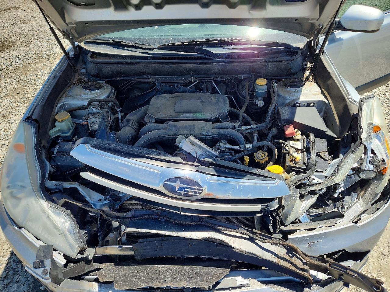 2012 Subaru Outback 2.5i Premium Silver vin: 4S4BRBCC0C3237344