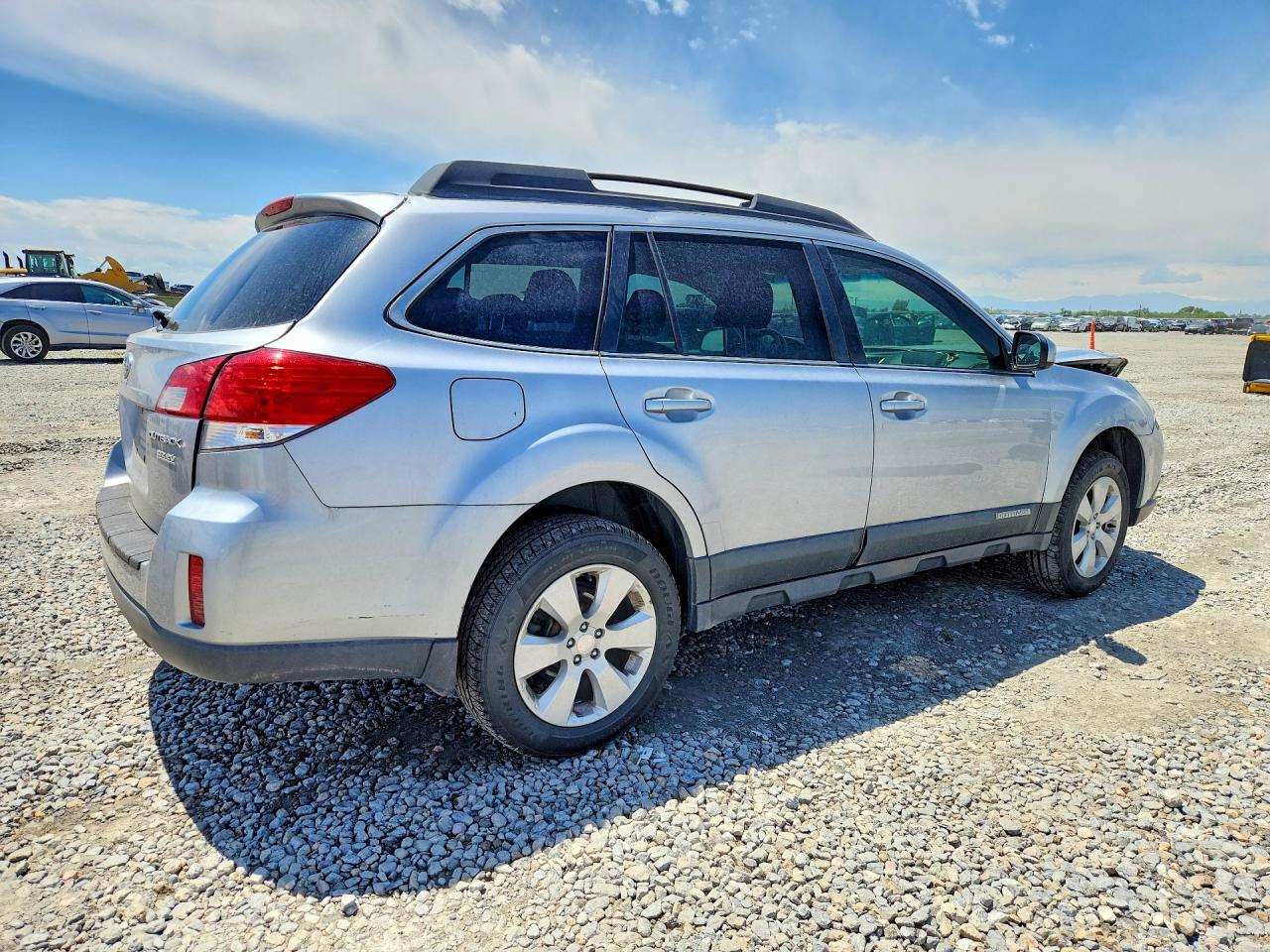 2012 Subaru Outback 2.5i Premium Silver vin: 4S4BRBCC0C3237344