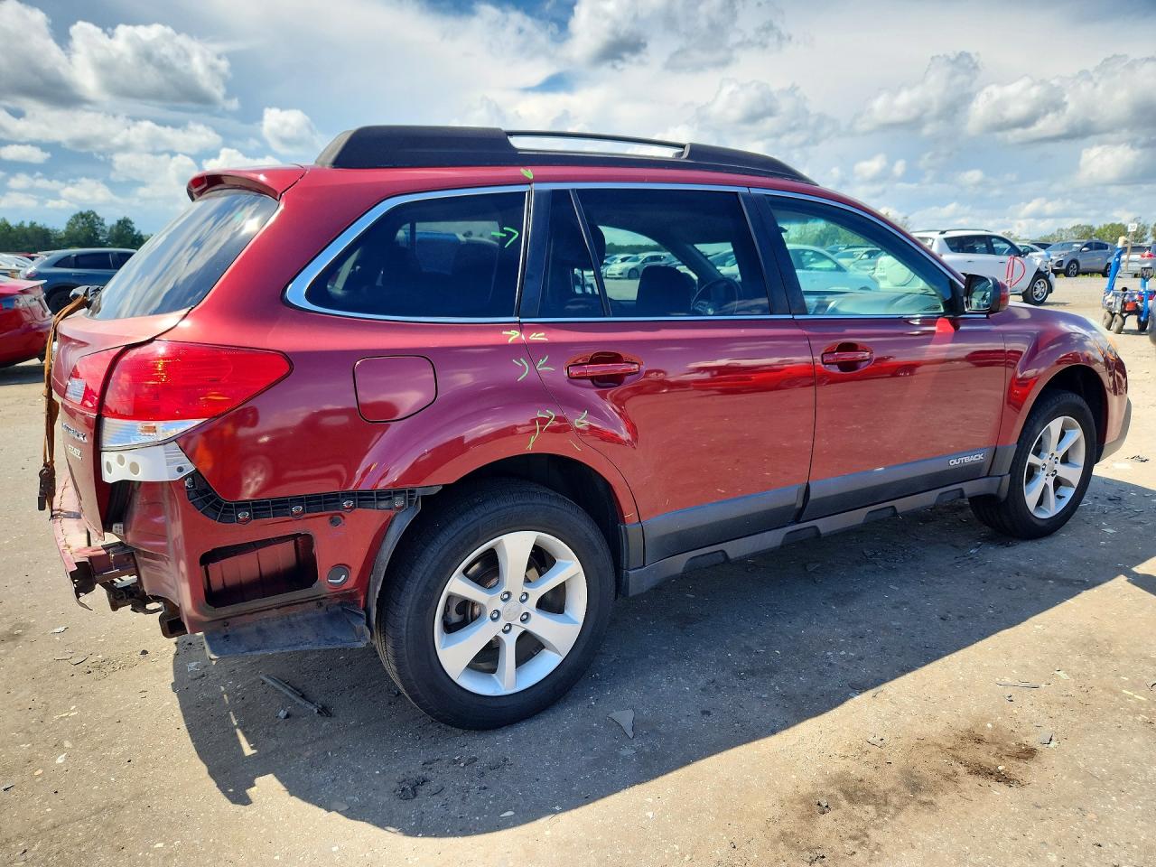 2013 Subaru Outback 2.5i Premium Burgundy vin: 4S4BRBCC0D3223879