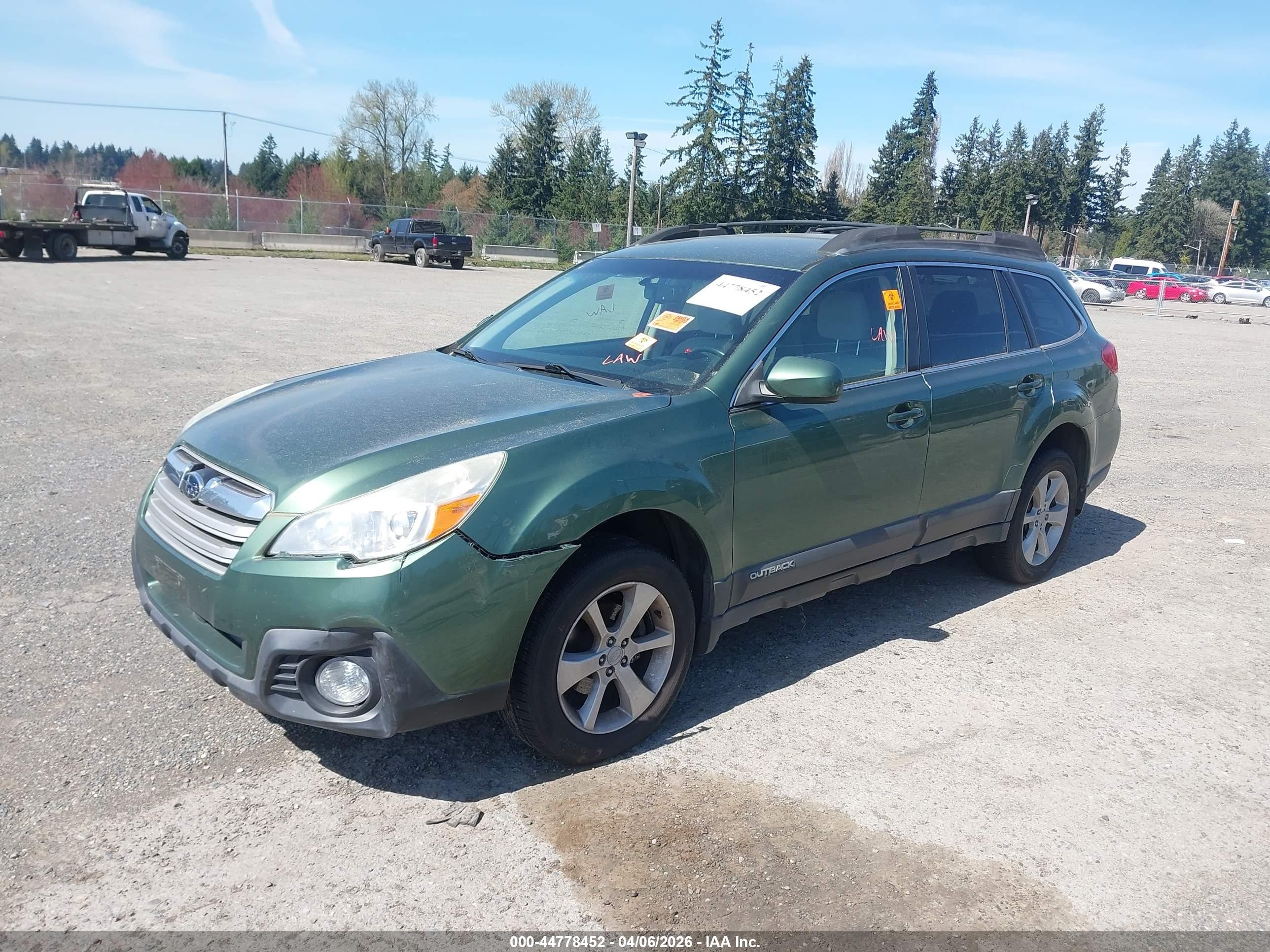 2013 Subaru Outback 2.5i Premium Green vin: 4S4BRBCC0D3237085