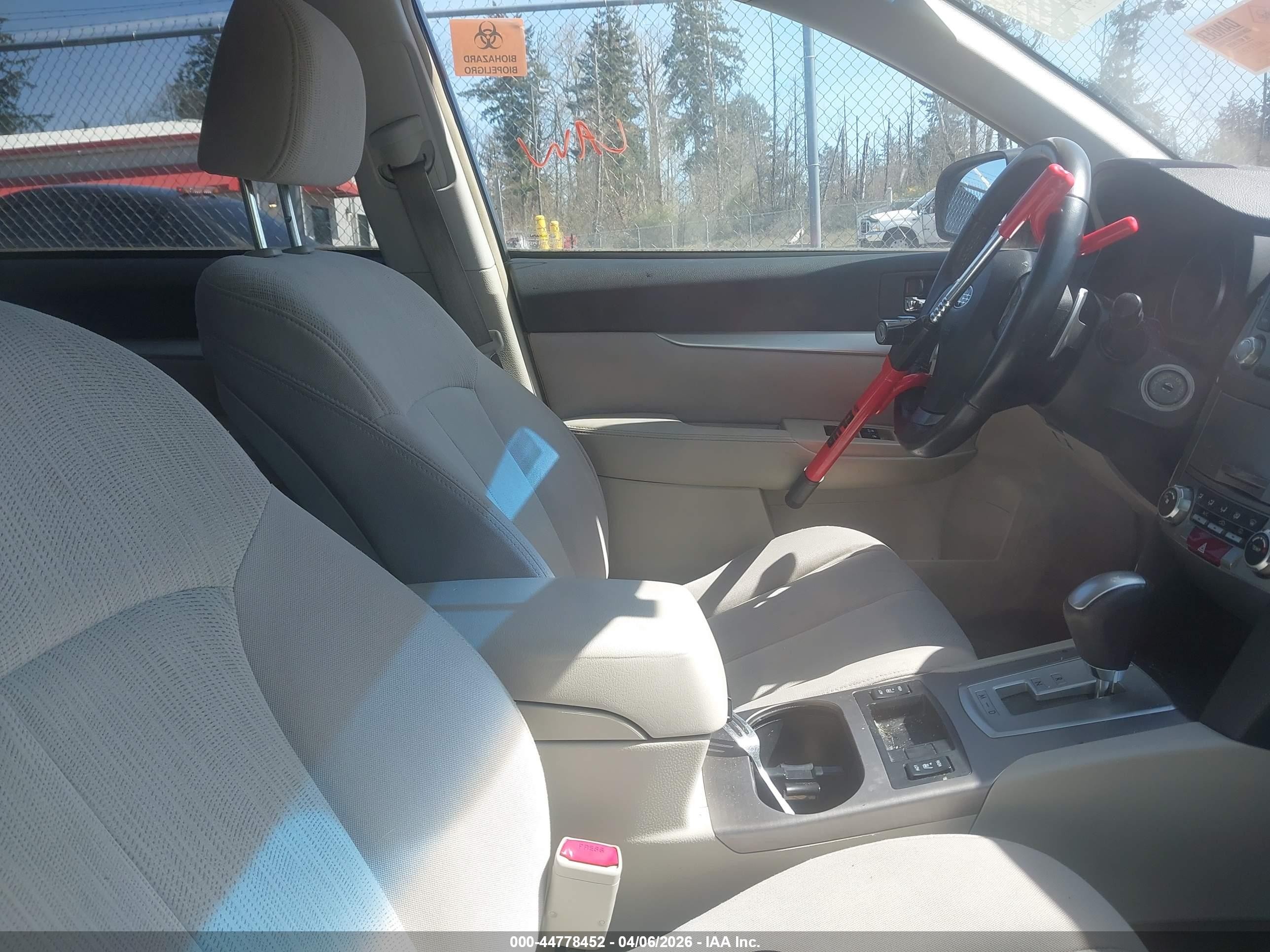 2013 Subaru Outback 2.5i Premium Green vin: 4S4BRBCC0D3237085