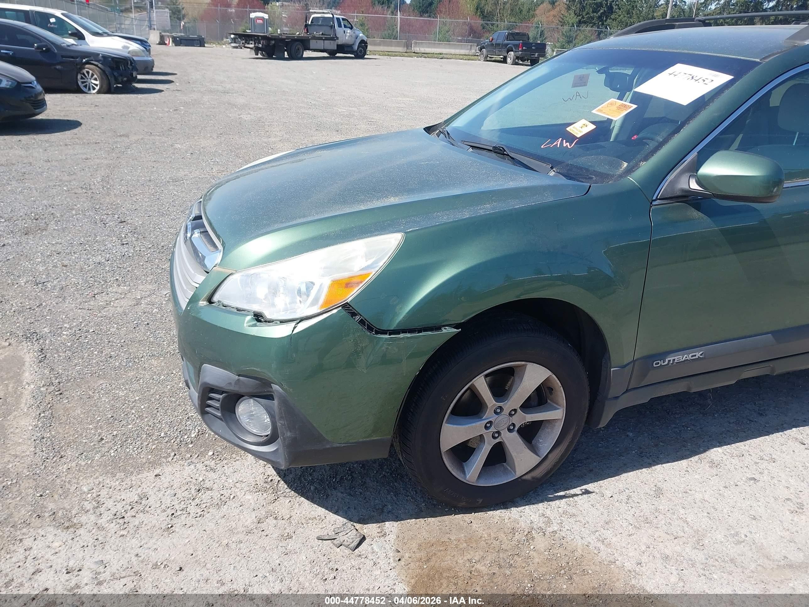2013 Subaru Outback 2.5i Premium Green vin: 4S4BRBCC0D3237085