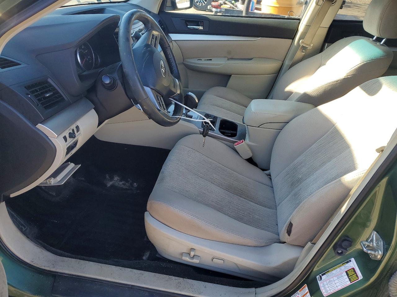 2013 Subaru Outback 2.5i Premium Green vin: 4S4BRBCC0D3243047