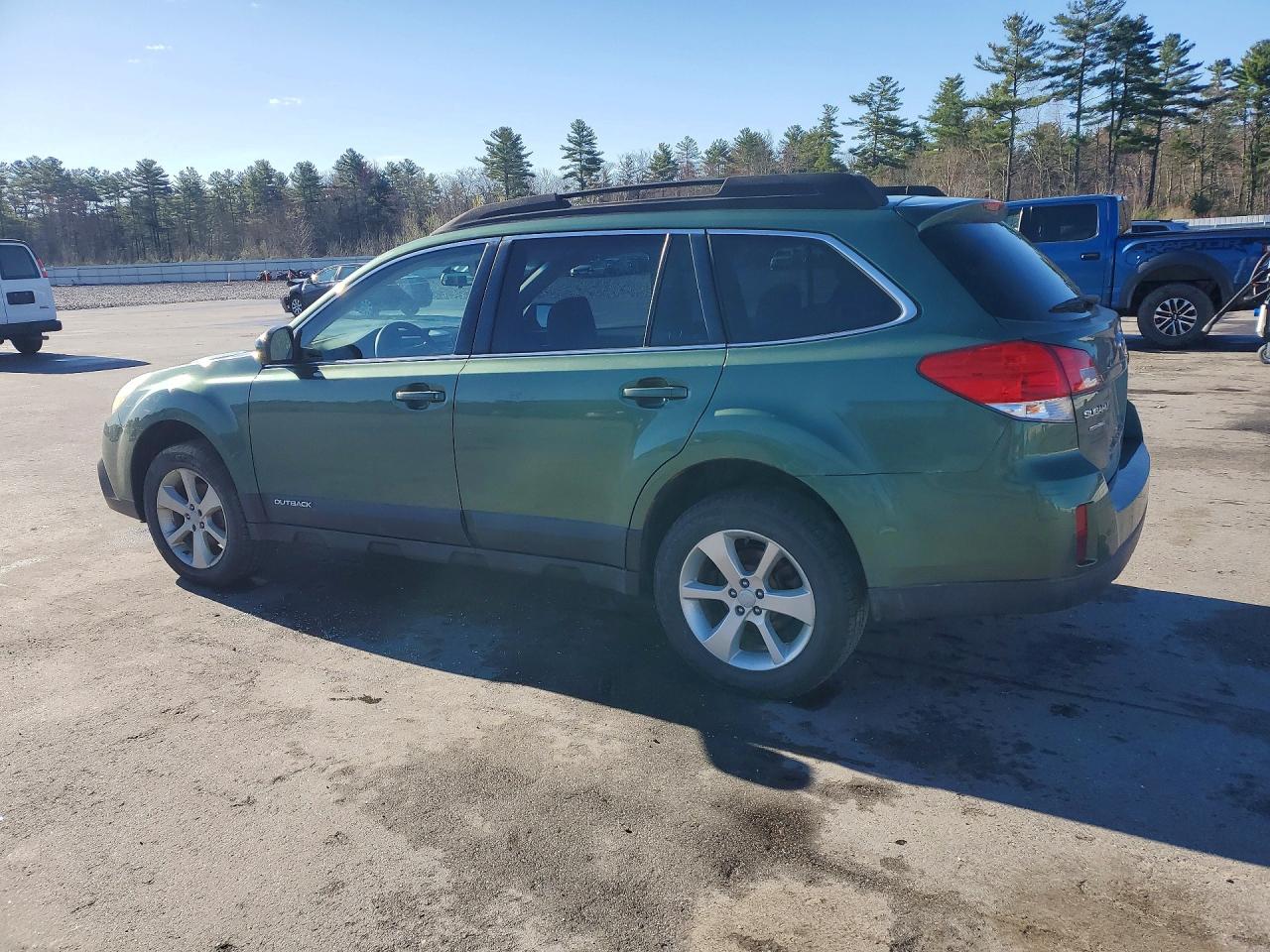 2013 Subaru Outback 2.5i Premium Green vin: 4S4BRBCC0D3243047