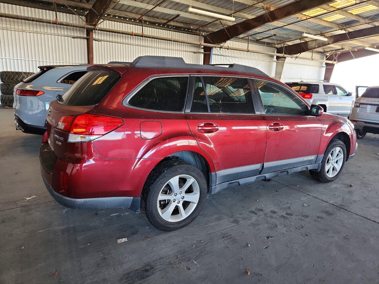2013 Subaru Outback 2.5i Premium Maroon vin: 4S4BRBCC0D3245669