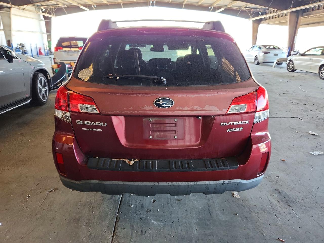 2013 Subaru Outback 2.5i Premium Maroon vin: 4S4BRBCC0D3245669