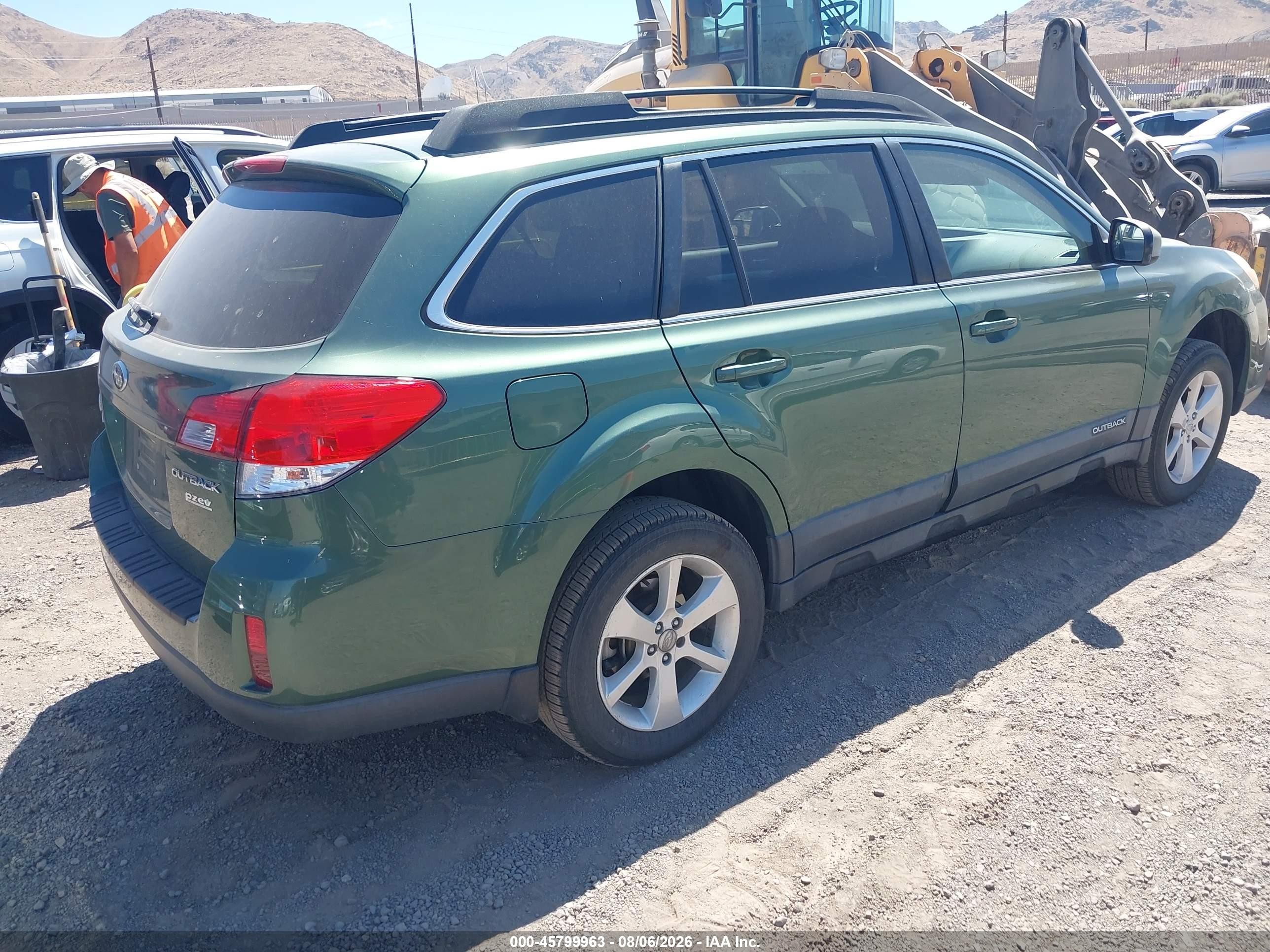 2013 Subaru Outback 2.5i Premium Green vin: 4S4BRBCC0D3283726