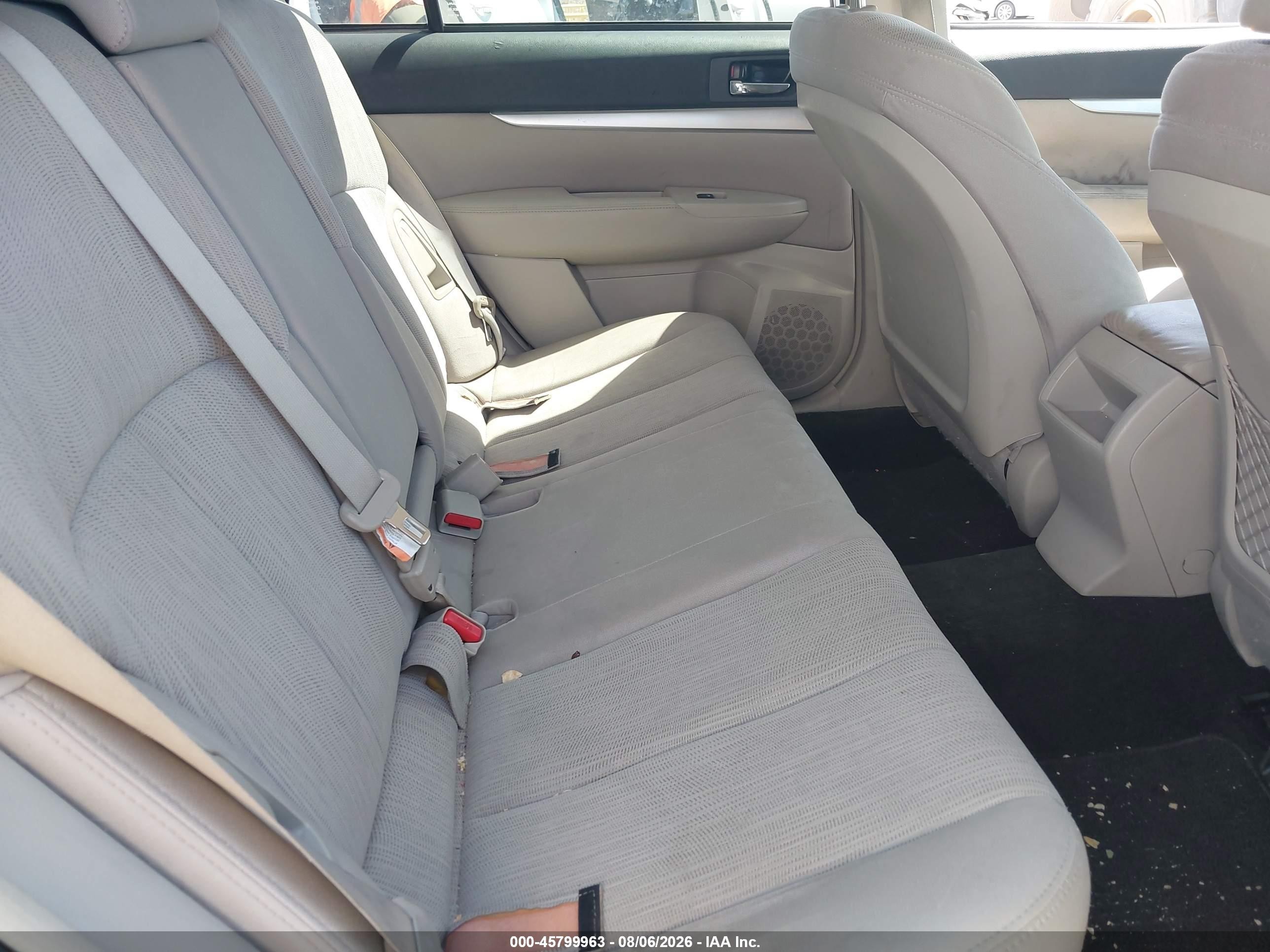 2013 Subaru Outback 2.5i Premium Green vin: 4S4BRBCC0D3283726