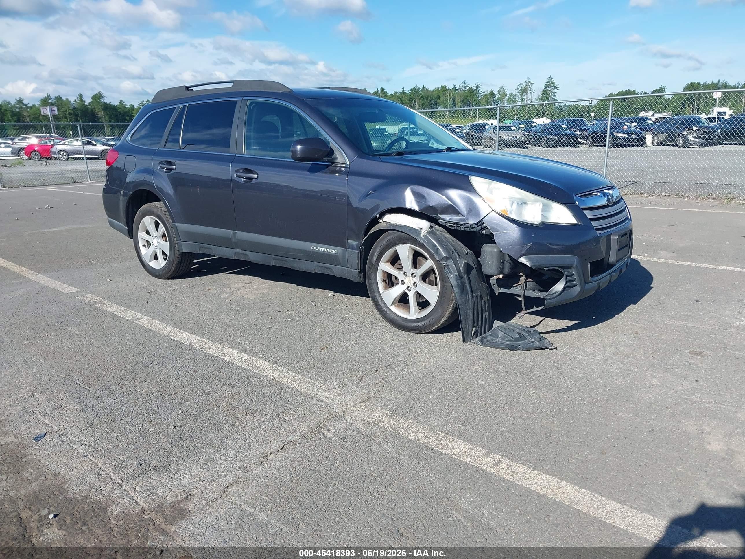 2013 Subaru Outback 2.5i Premium Gray vin: 4S4BRBCC0D3304560